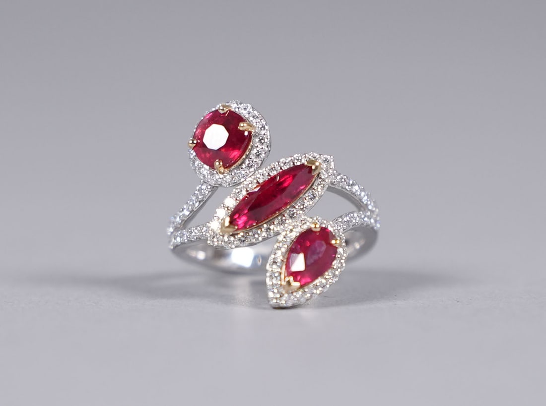 Platinum GIA ruby and diamond ring - 2
