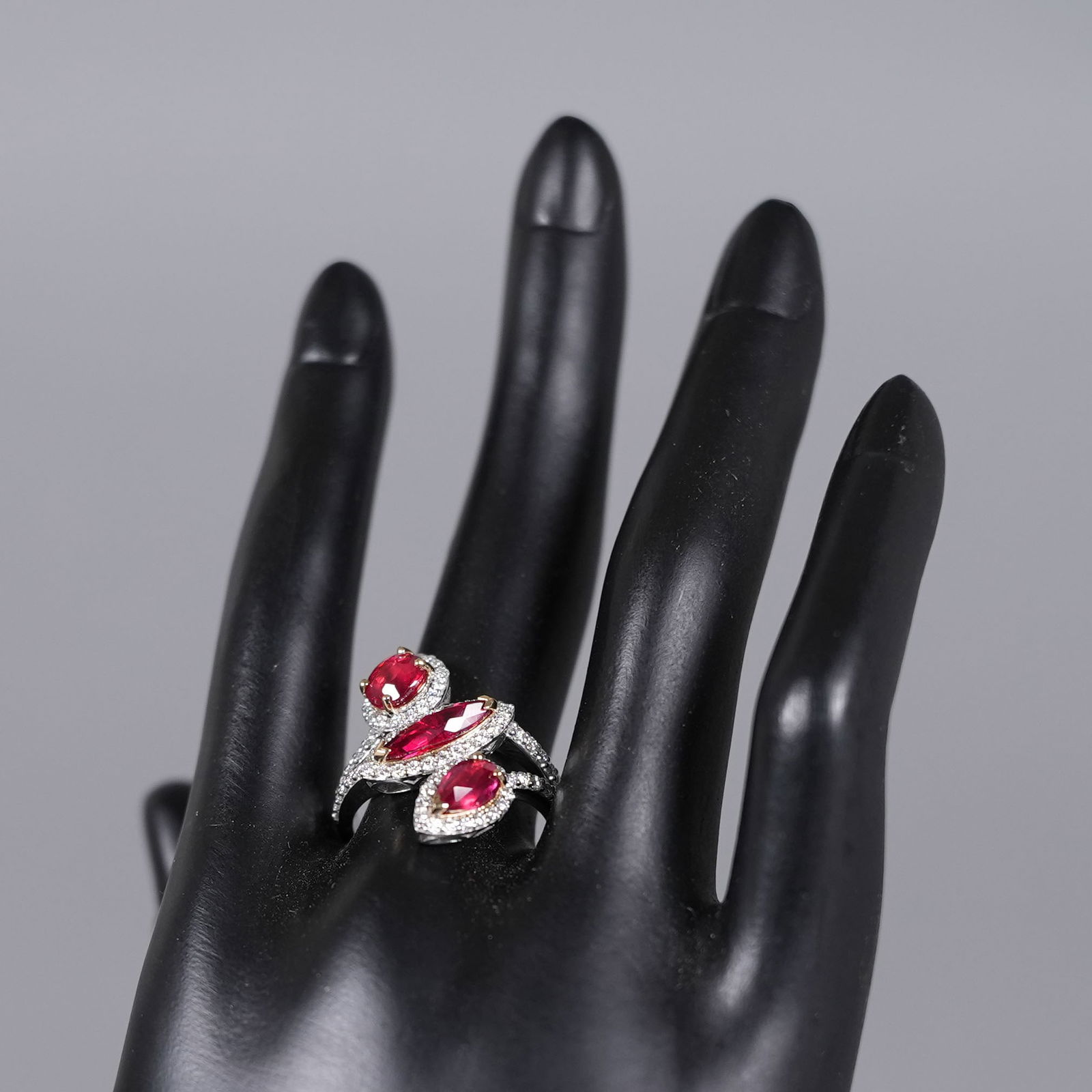 Platinum GIA ruby and diamond ring - 6