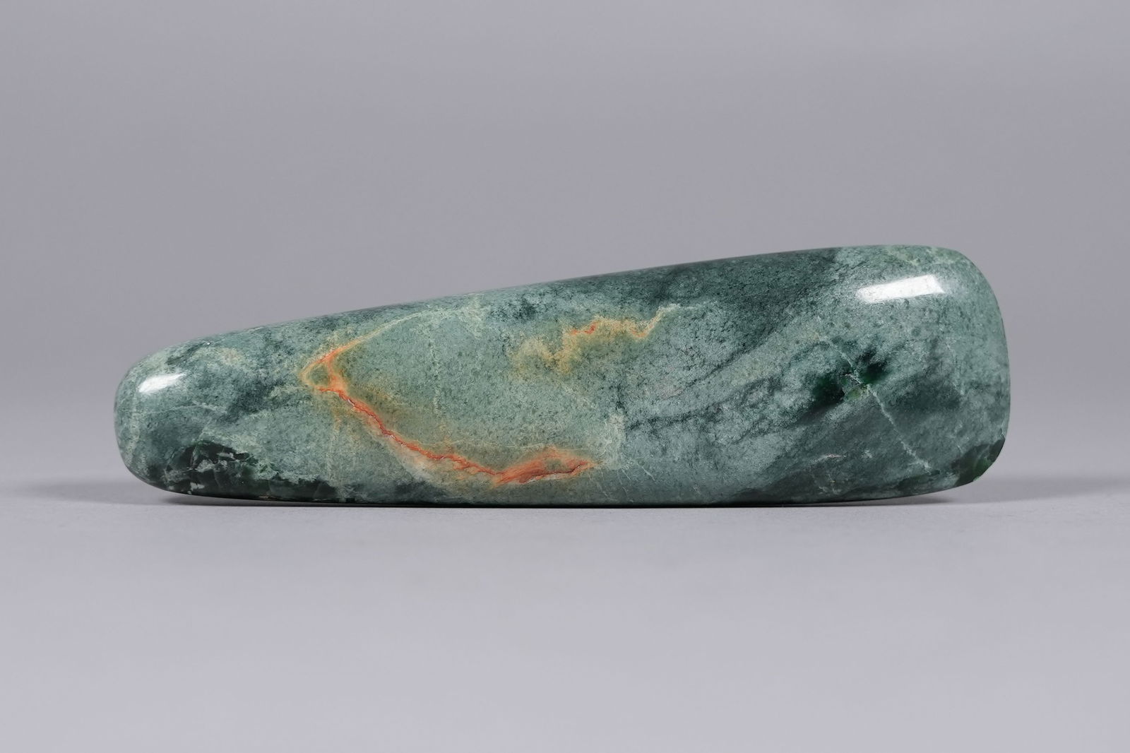 Important Olmec jade celt - 4