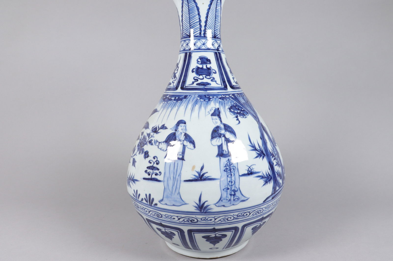 Chinese massive b/w fine vase - 3