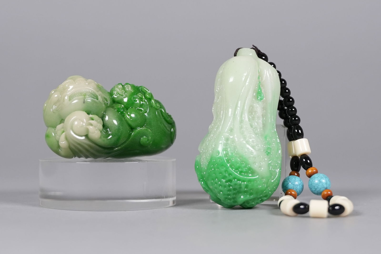 Lots Chinese fine carvings: Lots Chinese fine carvings.