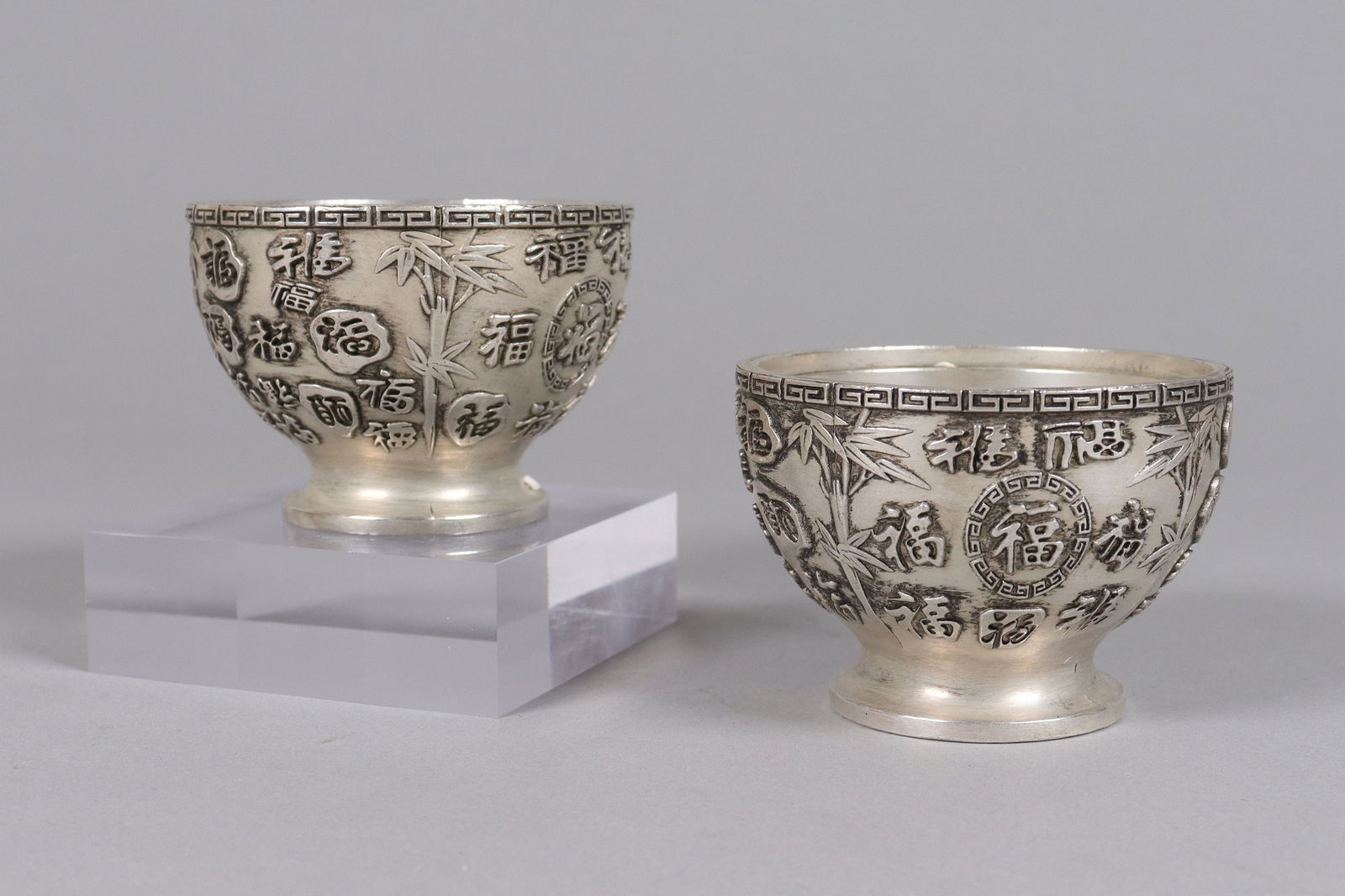 Lots Chinese carved bowls (1 of 7)