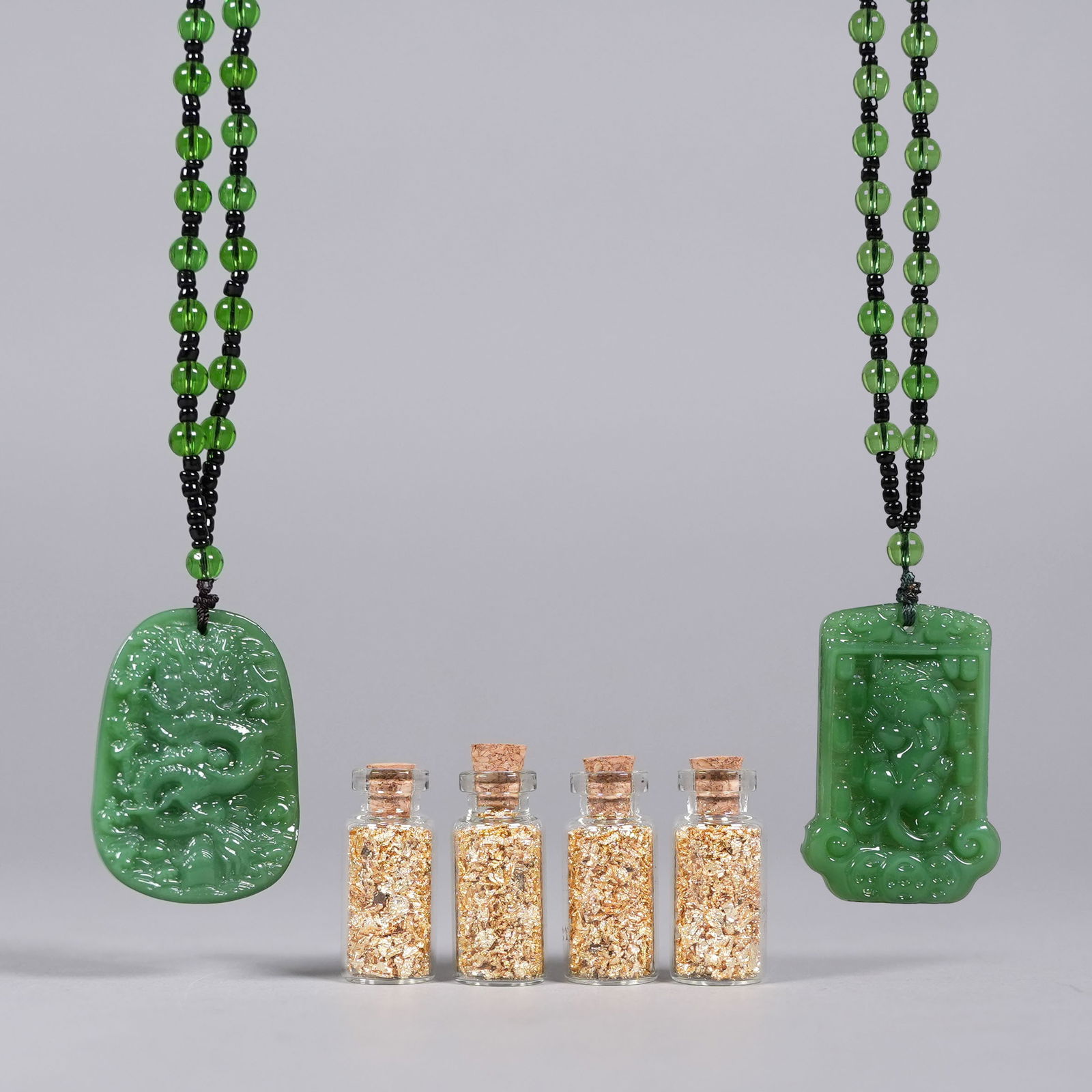 Lots items ungraded: Lots items ungraded. All sales are final, no return.