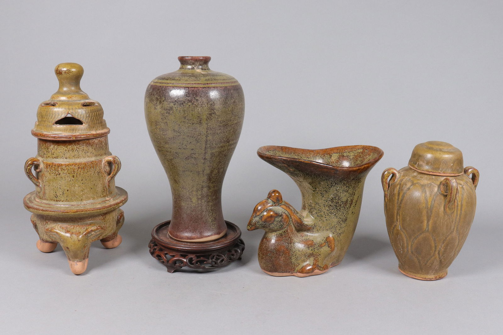 Lots Chinese ceramic vase (1 of 7)