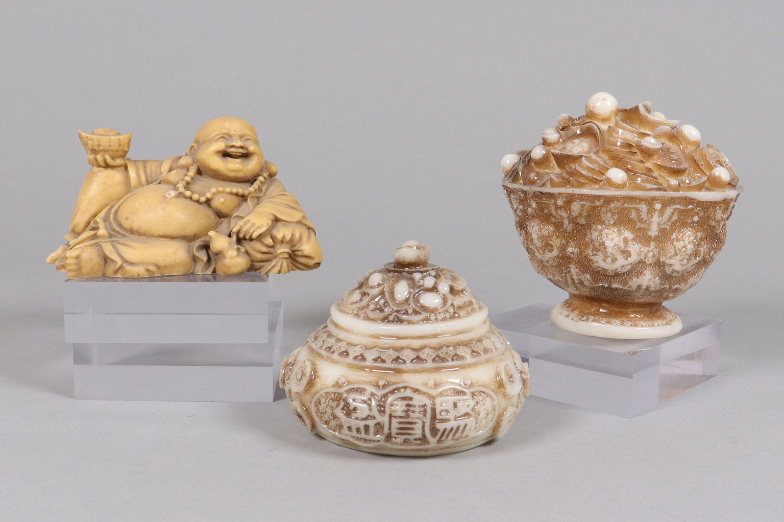 Lots Chinese fine carvings (1 of 7)