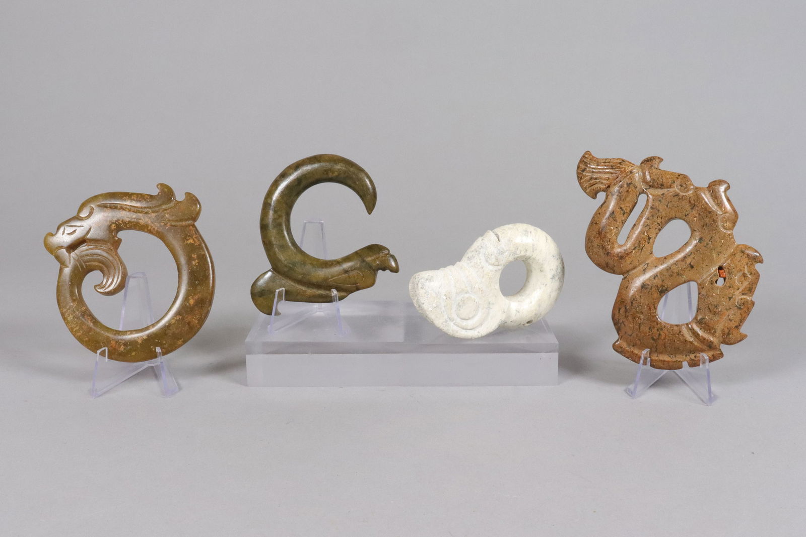 Lots Chinese carvings (1 of 7)