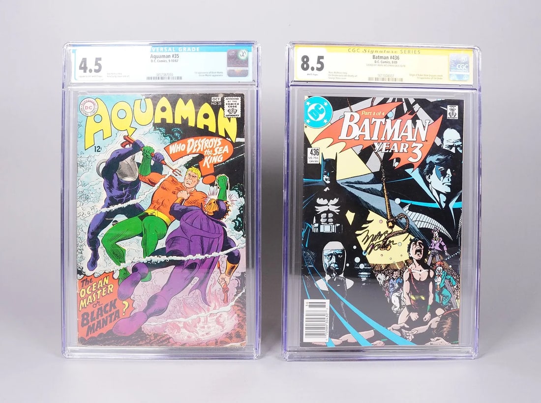 Lots CGC graded vintage comics: Lots CGC graded vintage comics. One of Batman was signed, CGC 8.5.