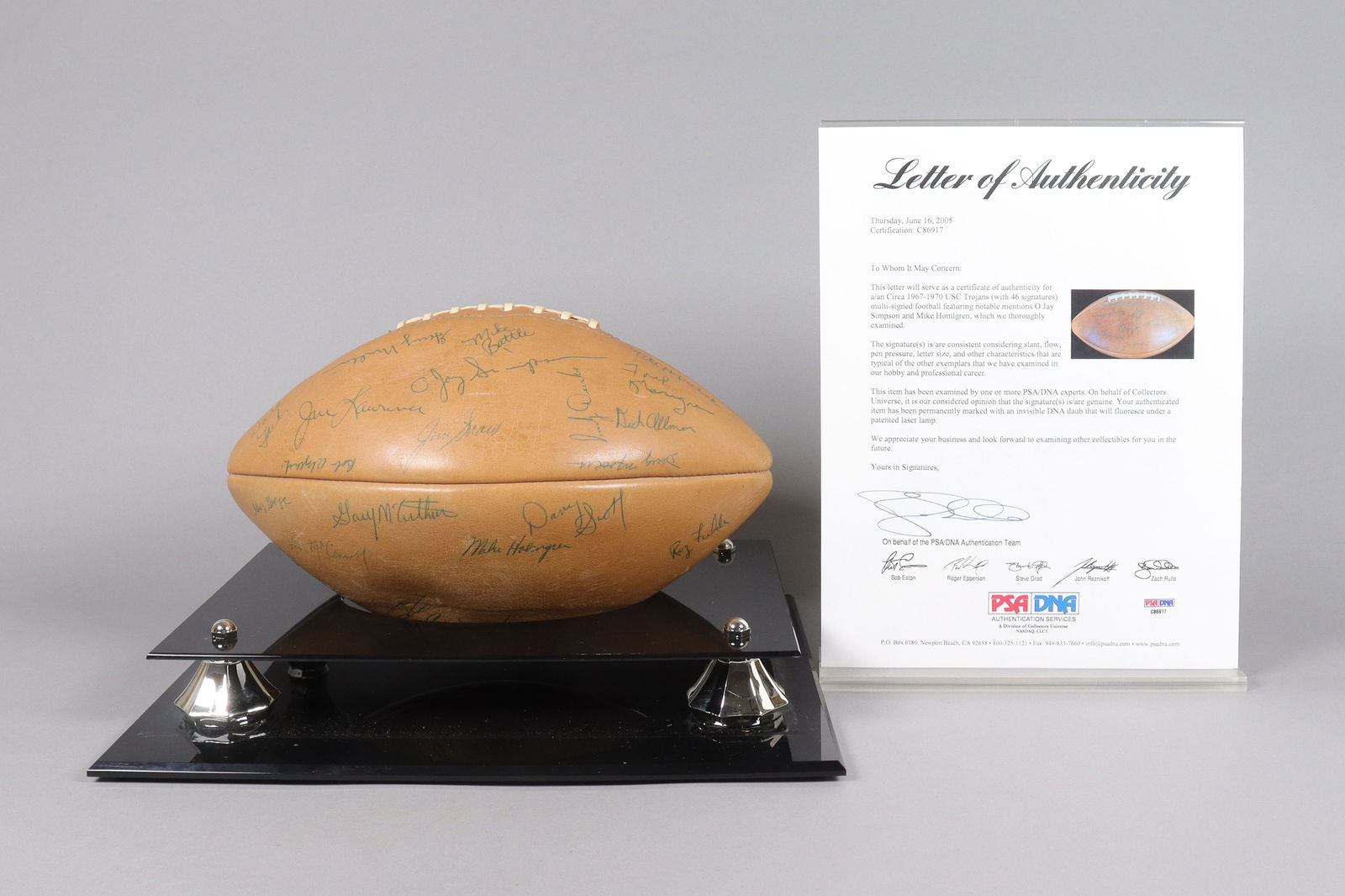 1967-1970 USC Trojans signed football PSA: 1967-1970 total 46 signatures signed football with PSA certificate, One of the player signed, O Jay Simpson.