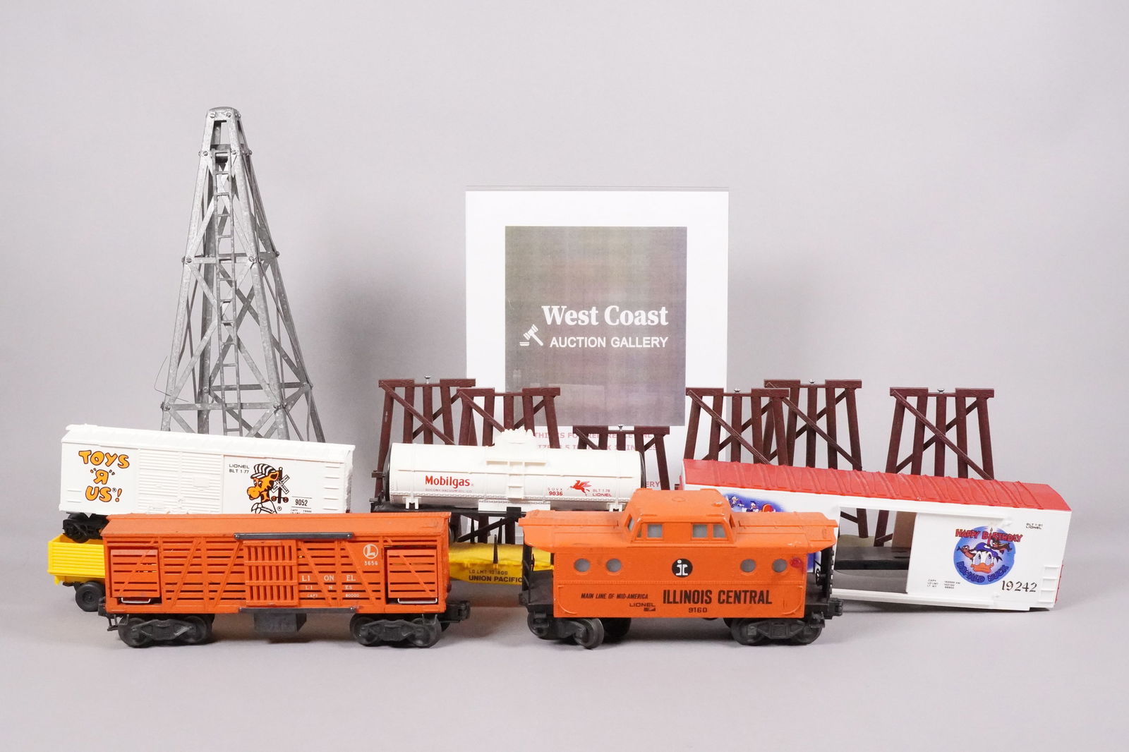 Lots vintage train items - 2