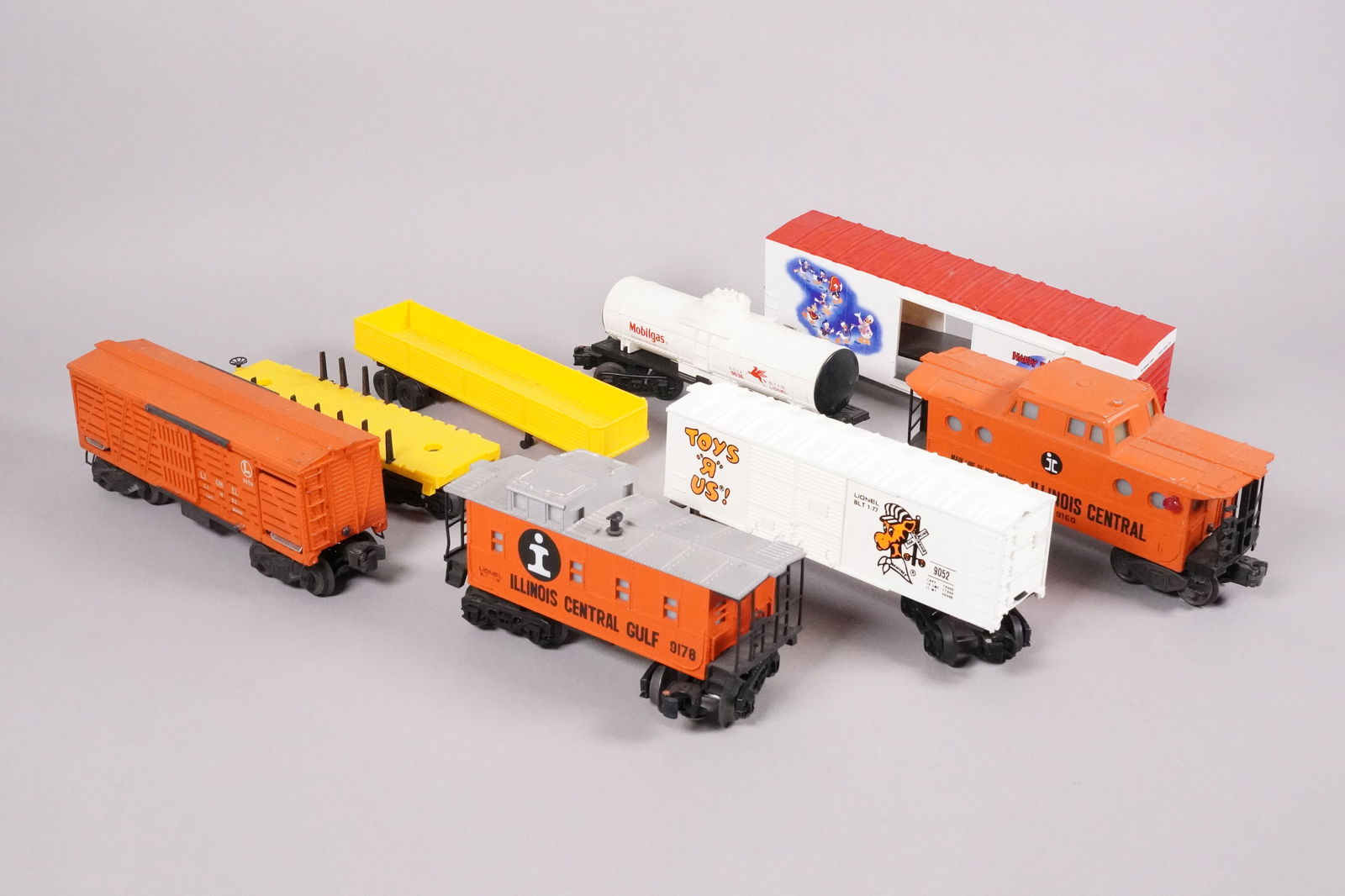 Lots vintage train items - 3