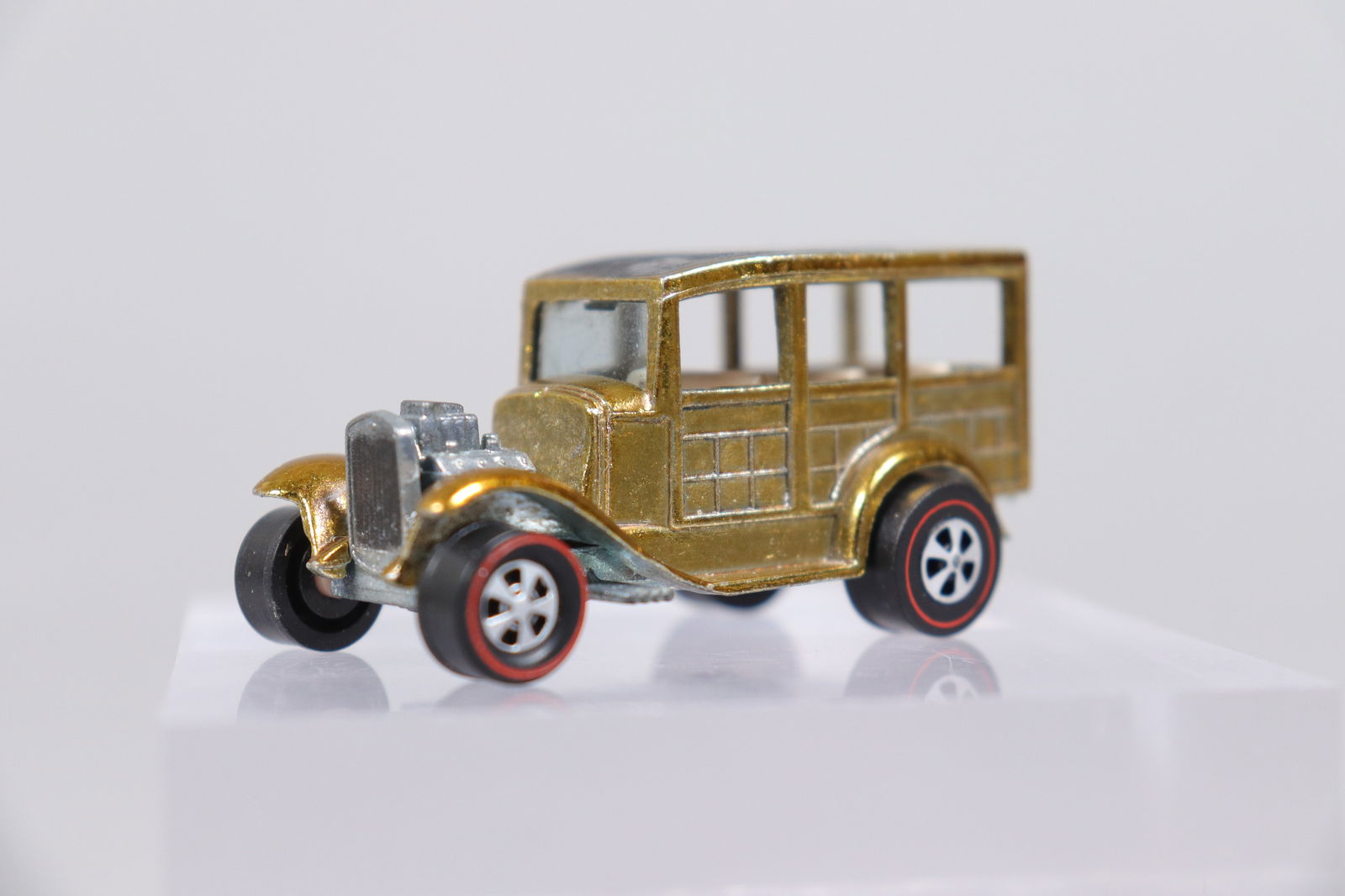 A vintage Hot Wheels - 3