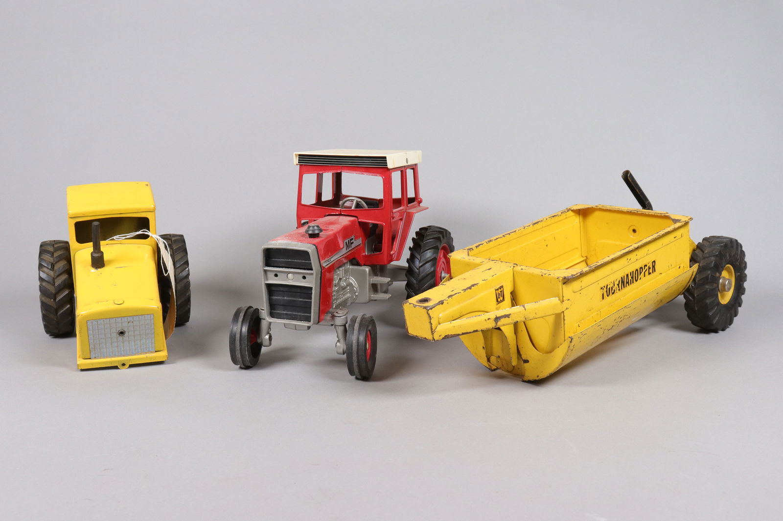 Lots vintage metal car toys: Lots vintage metal car toys. All sales are final.