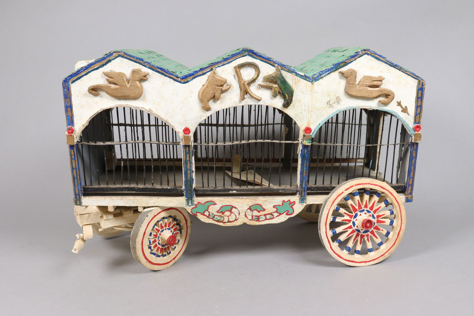 A vintage large wagon toy - 3