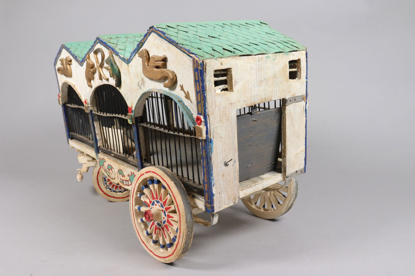 A vintage large wagon toy - 5
