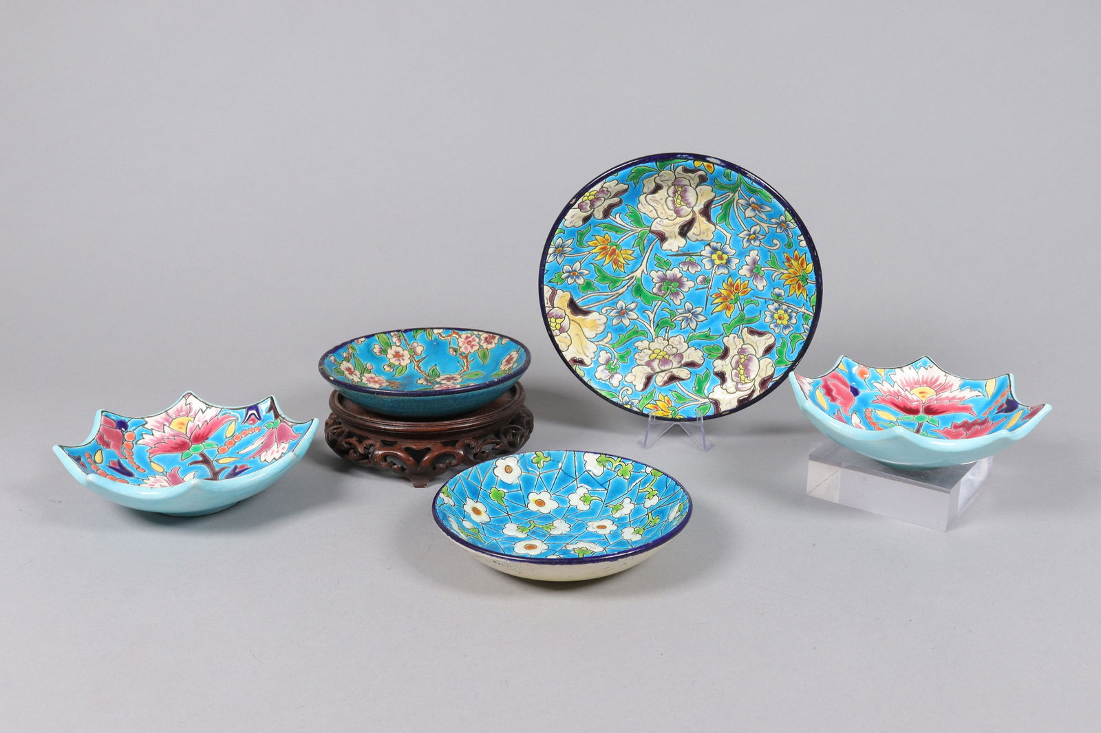 Lots antique Longwy ceramics: Lots antique Longwy ceramics, made in France.