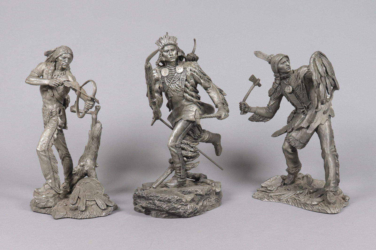 Lots vintage statues: Lots vintage statues.