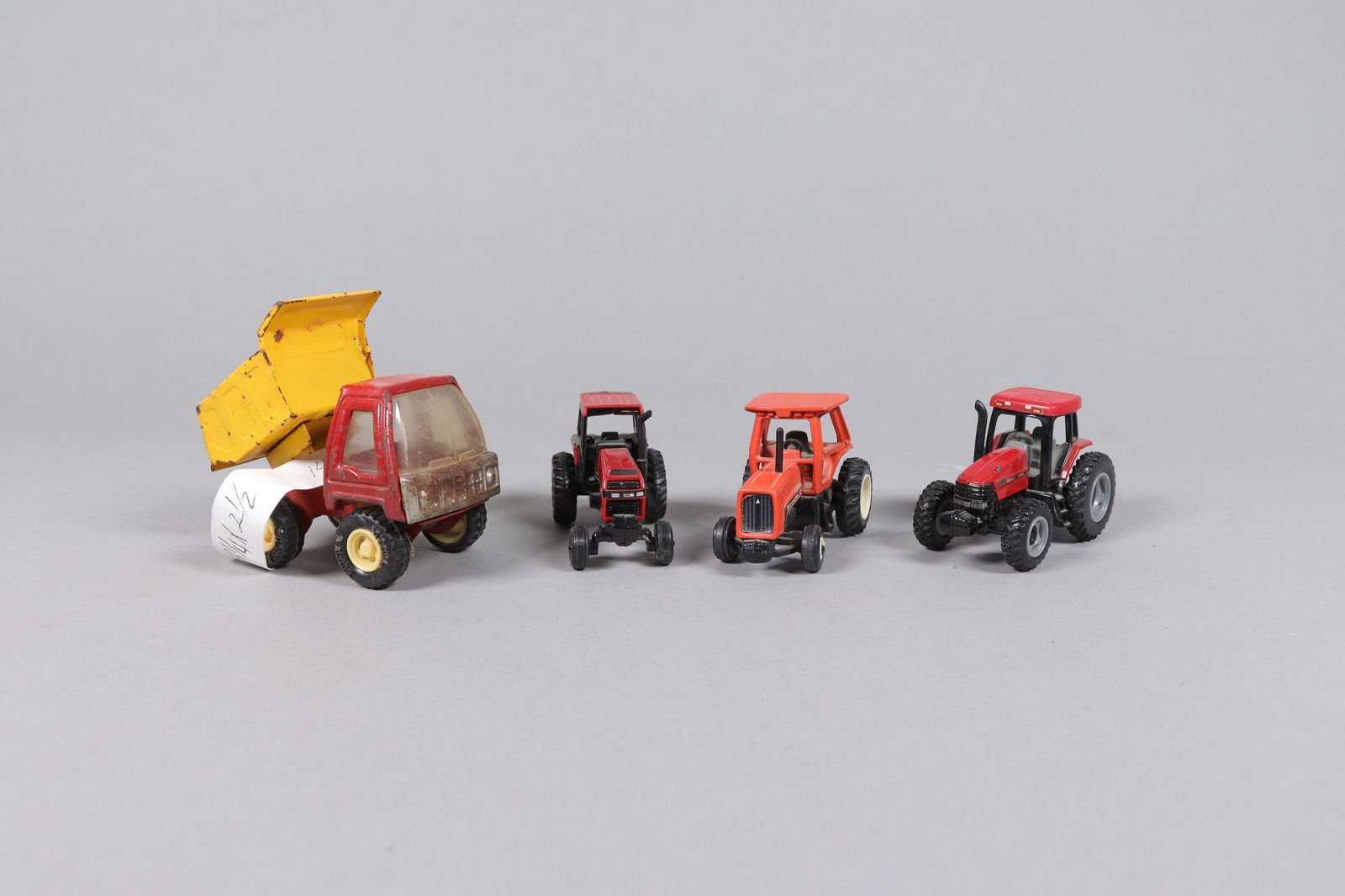 Lots car toy figures - 5