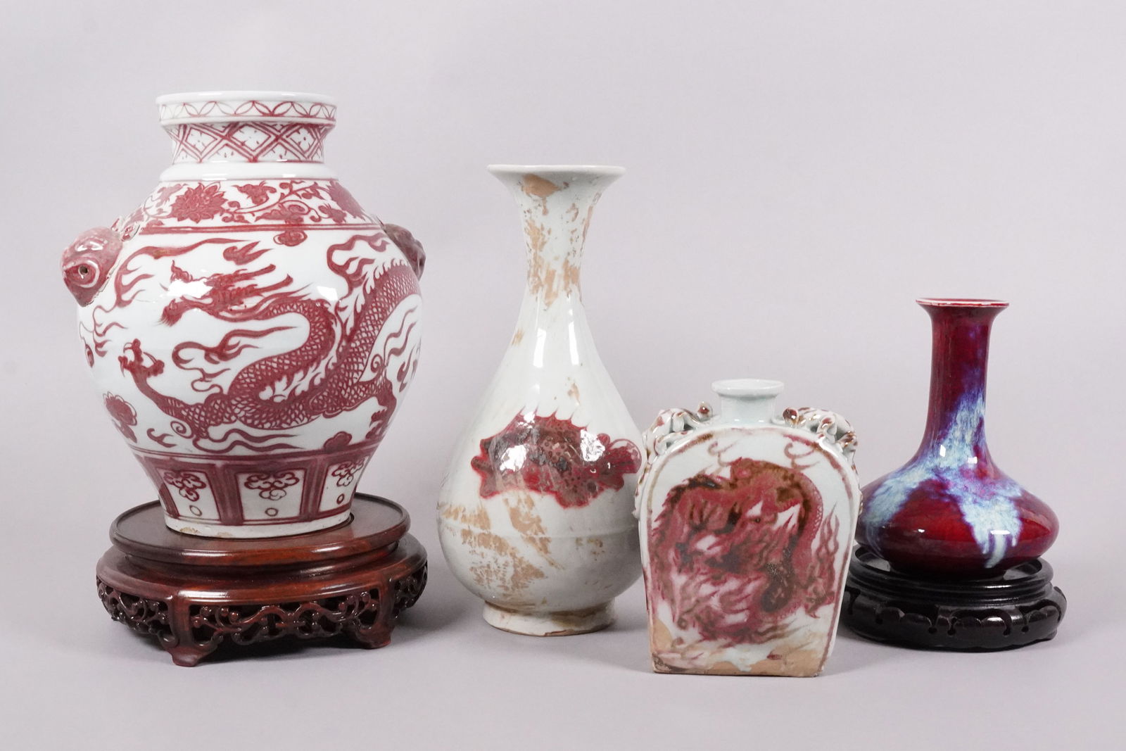 Lots Chinese fine porcelains: Lots Chinese fine porcelains, largest H: 9" x W: 8.1."