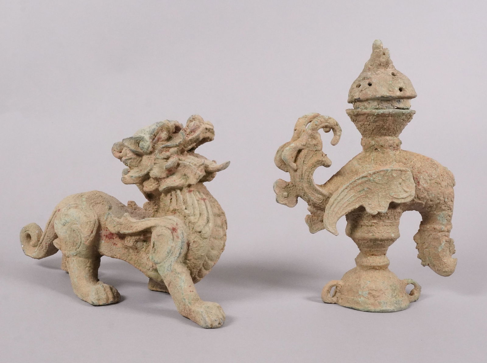 Lots Chinese bronze items: Lots Chinese fine bronze items. Largest H: 6.2" x W: 9.5."