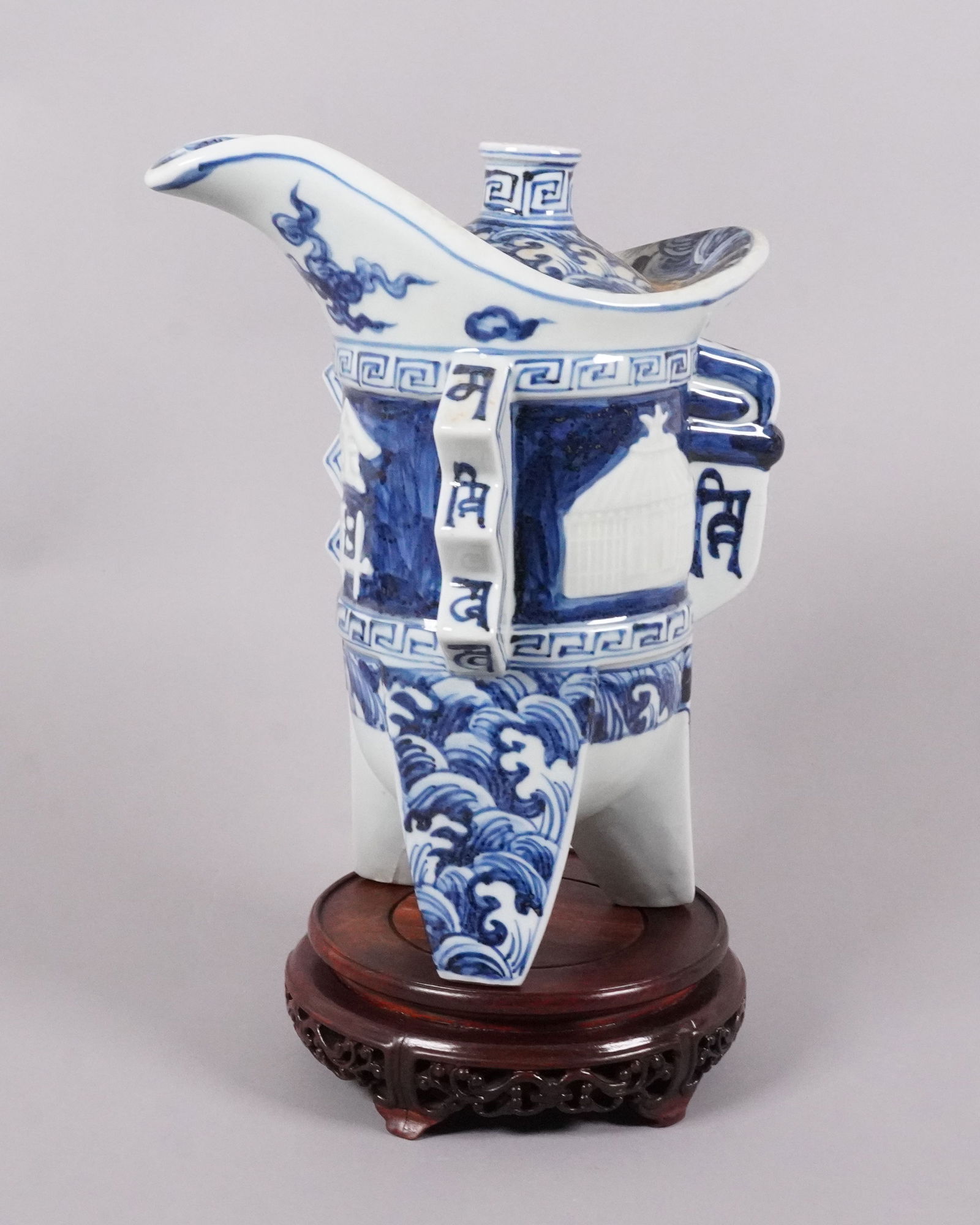 Chinese fine b/w porcelain cup: Chinese large blue and white porcelain cup. H: 11.5" x W: 9."