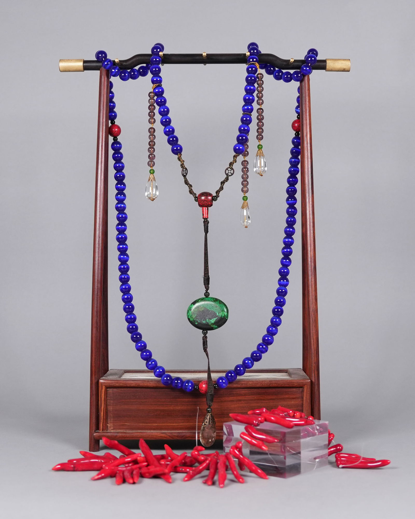 Lots Chinese fine necklace: Lots Chinese fine necklace.