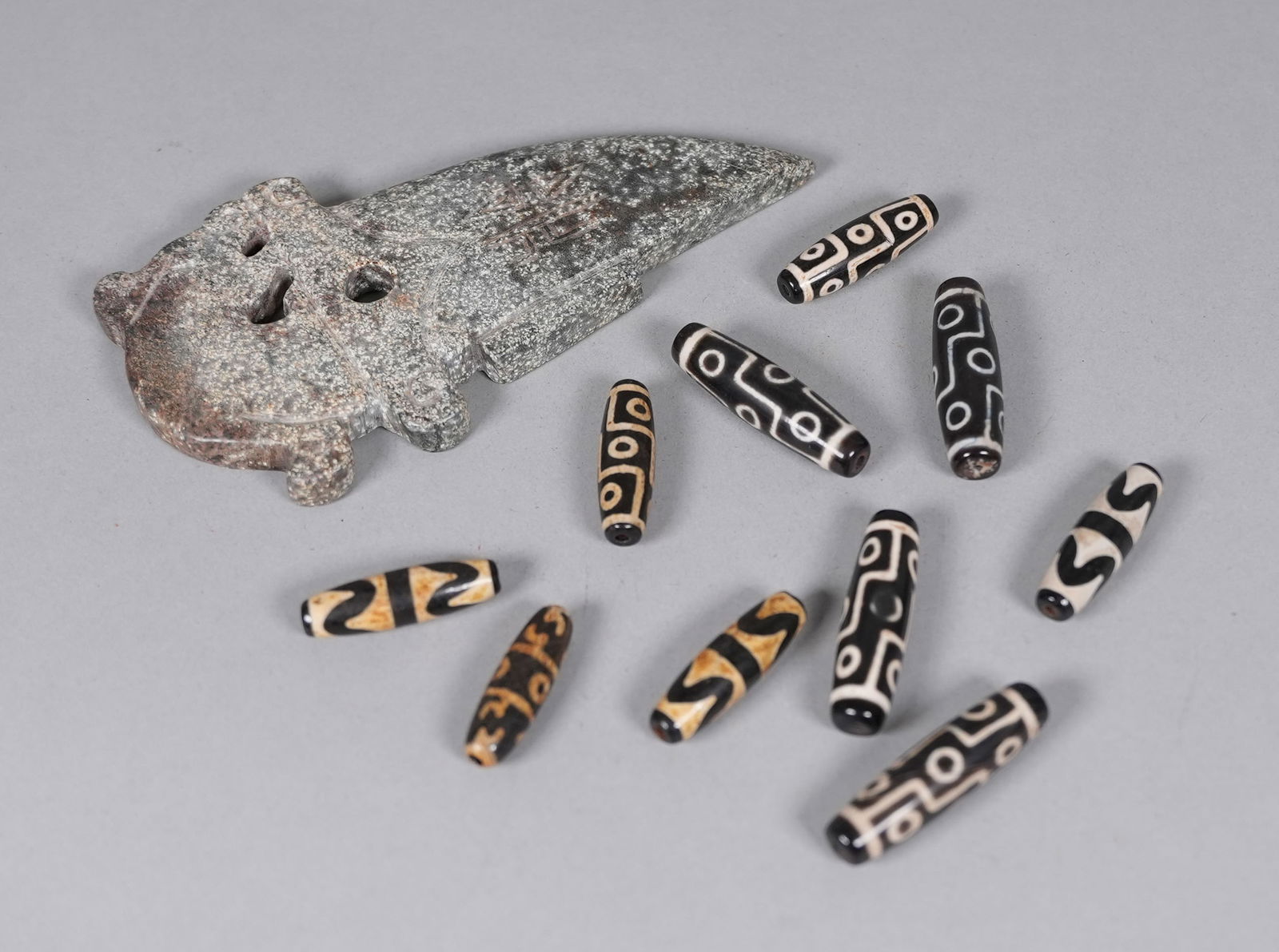 Lots Chinese items ungraded: Lots Chinese items ungraded. All sales are final.