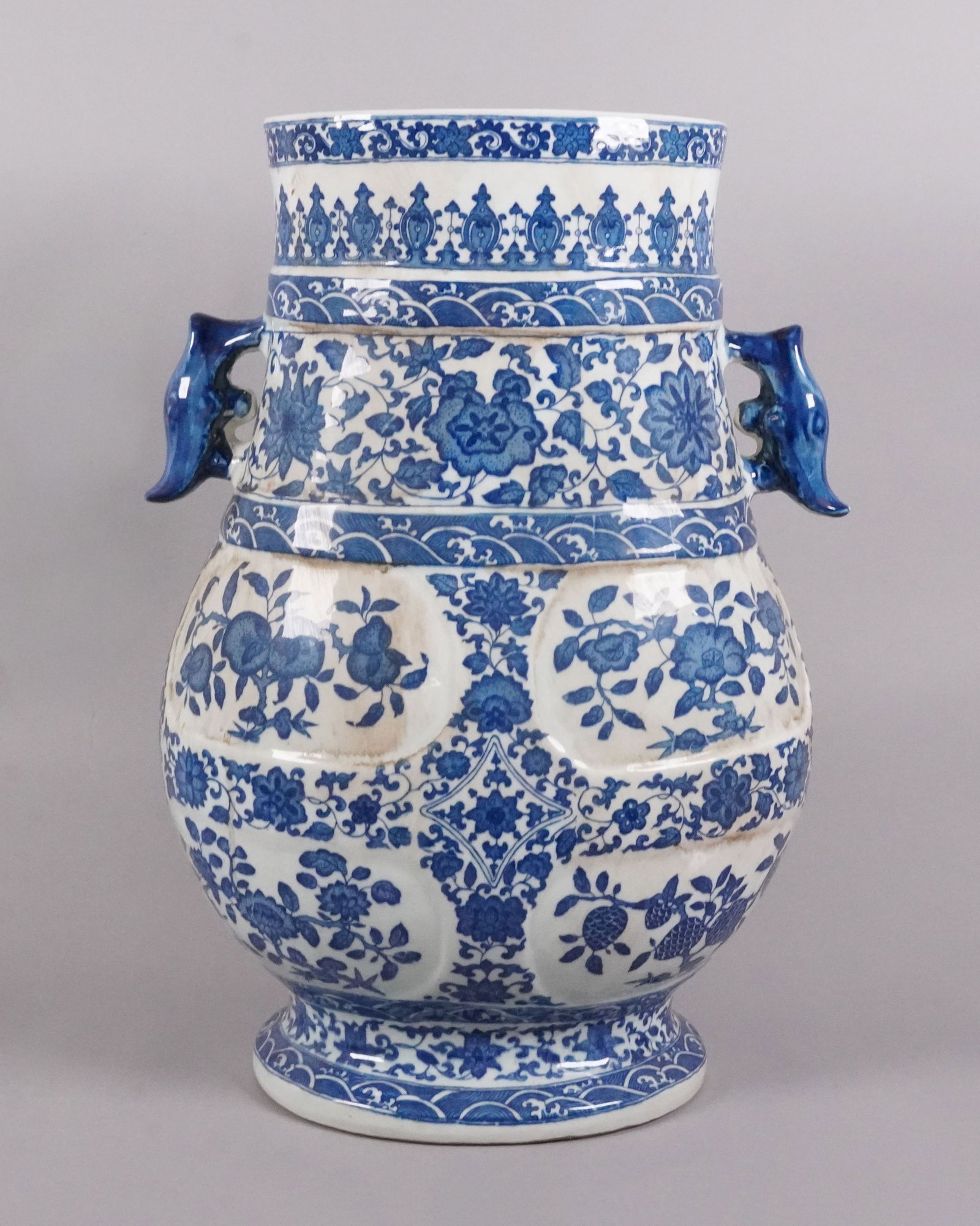 Chinese important large handled vase (1 of 7)