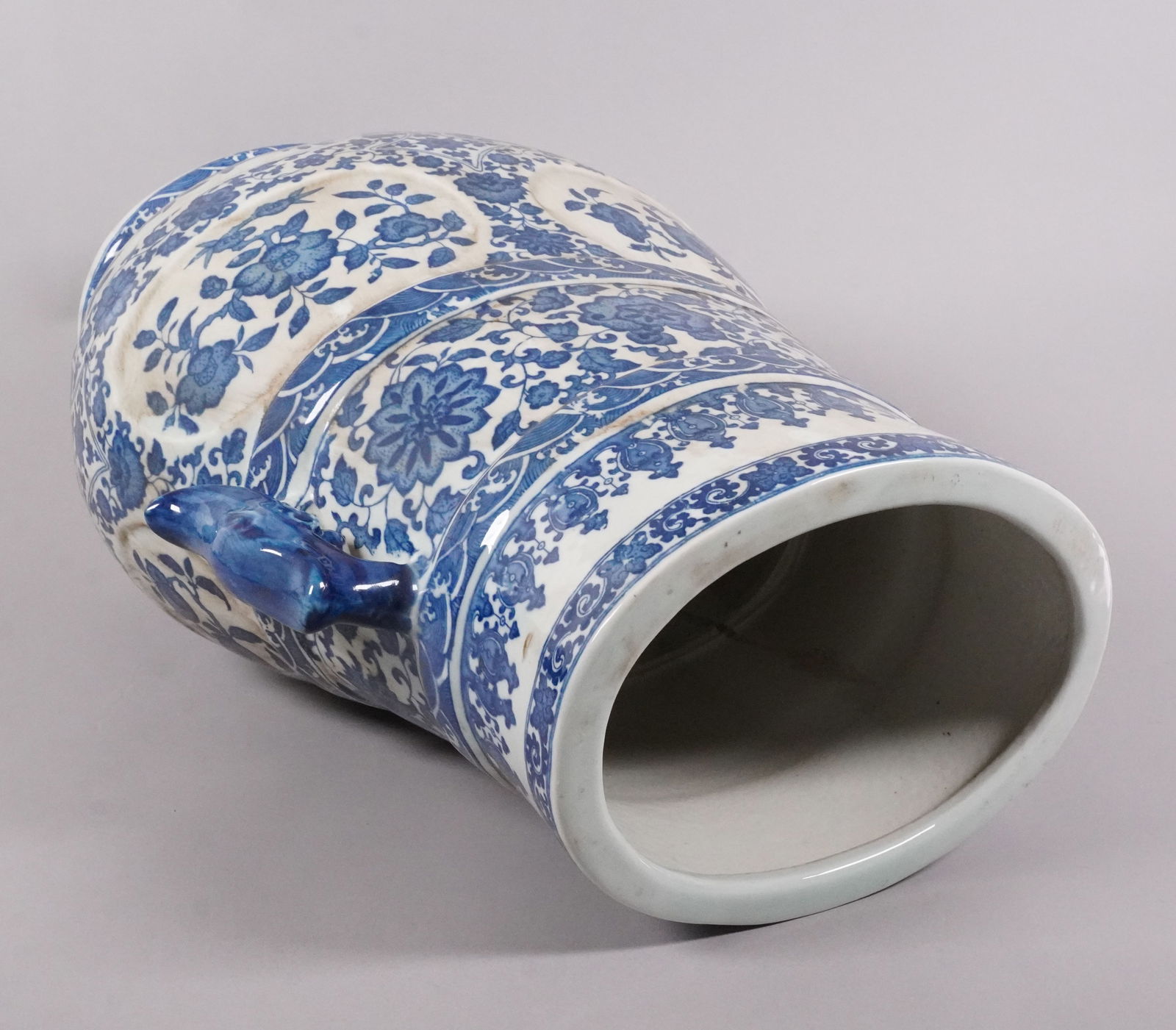 Chinese important large handled vase - 3