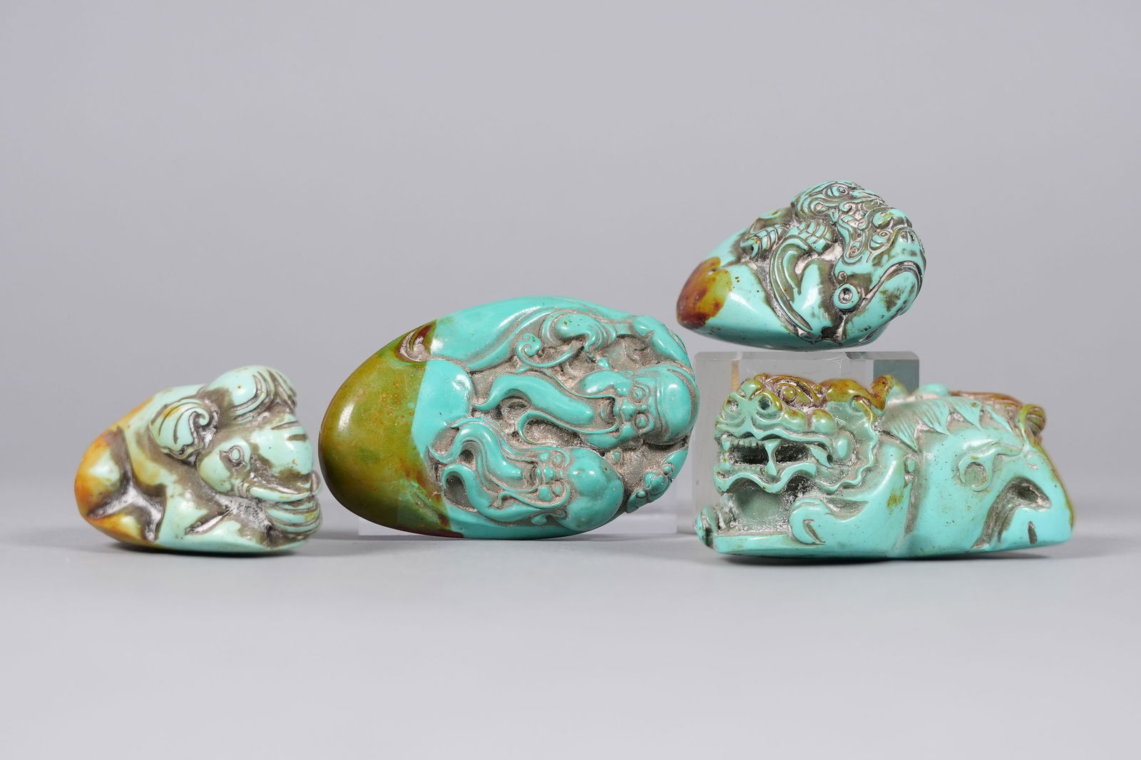 Lots Chinese fine carvings: Lots Chinese fine carvings.