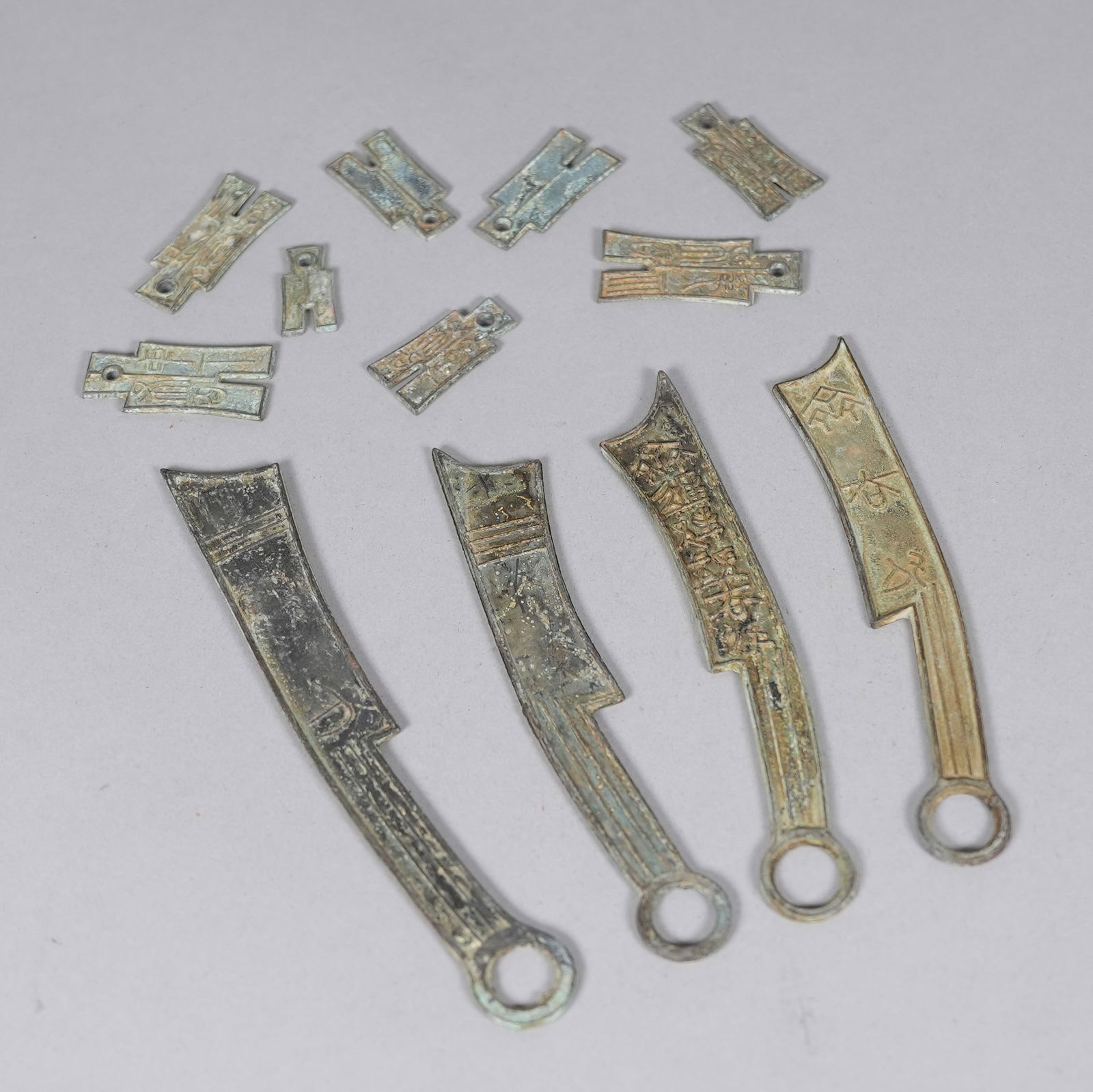 Lots Chinese fine items ungraded - 3