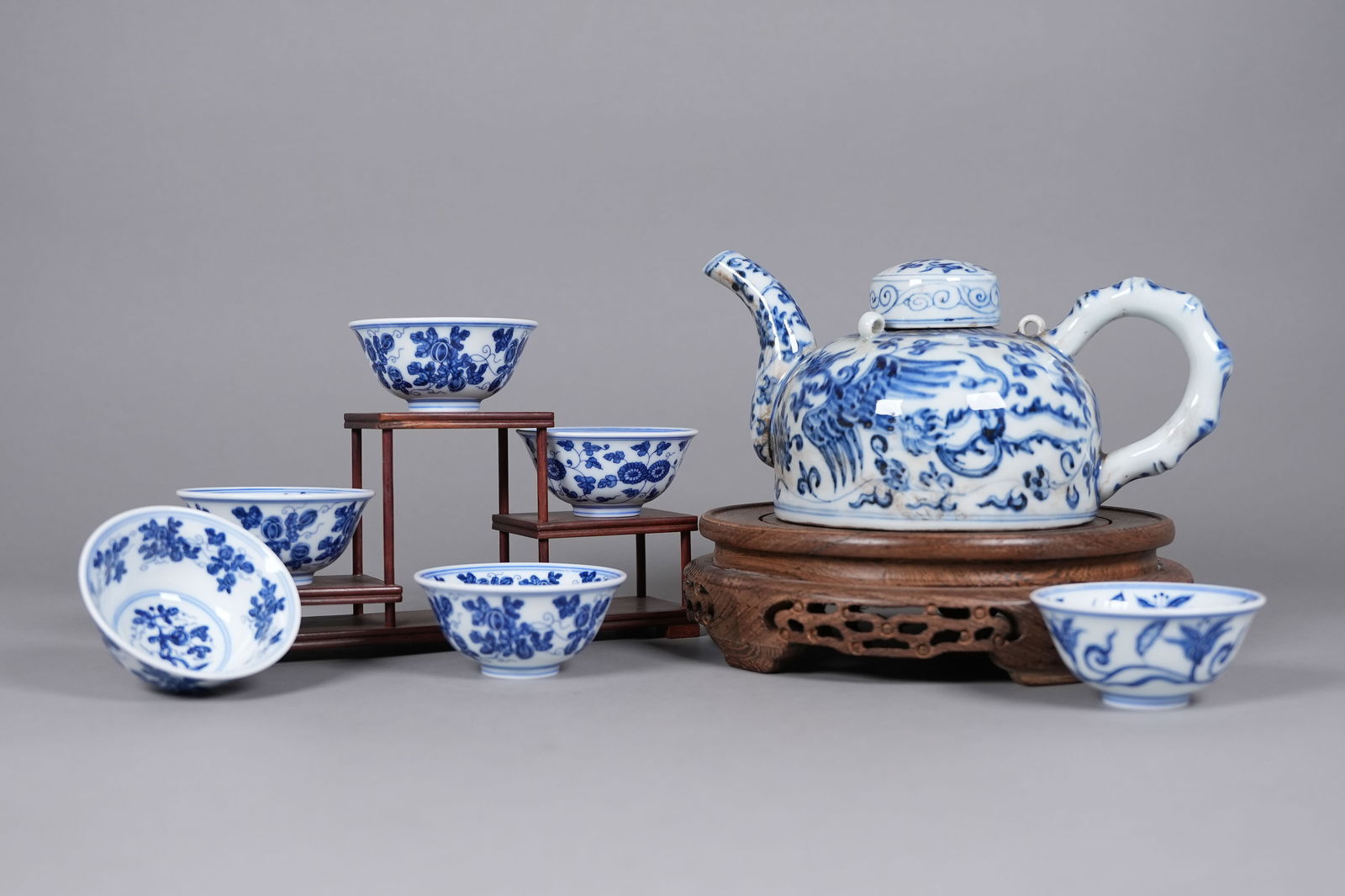 Lots Chinese fine porcelains (1 of 7)