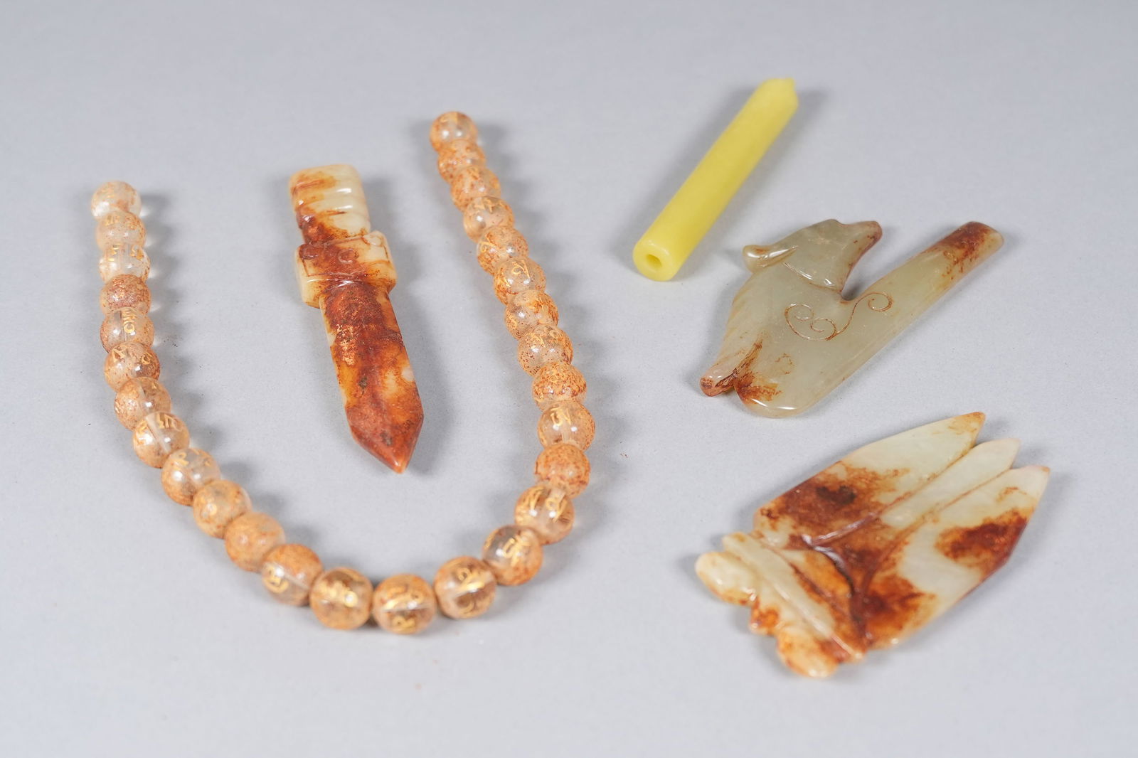 Lots Chinese fine items ungraded: Lots Chinese fine items ungraded. All sales are final, no return. We do not guarantee any grading, age, material, engravings, wording. Condition selling it as is.