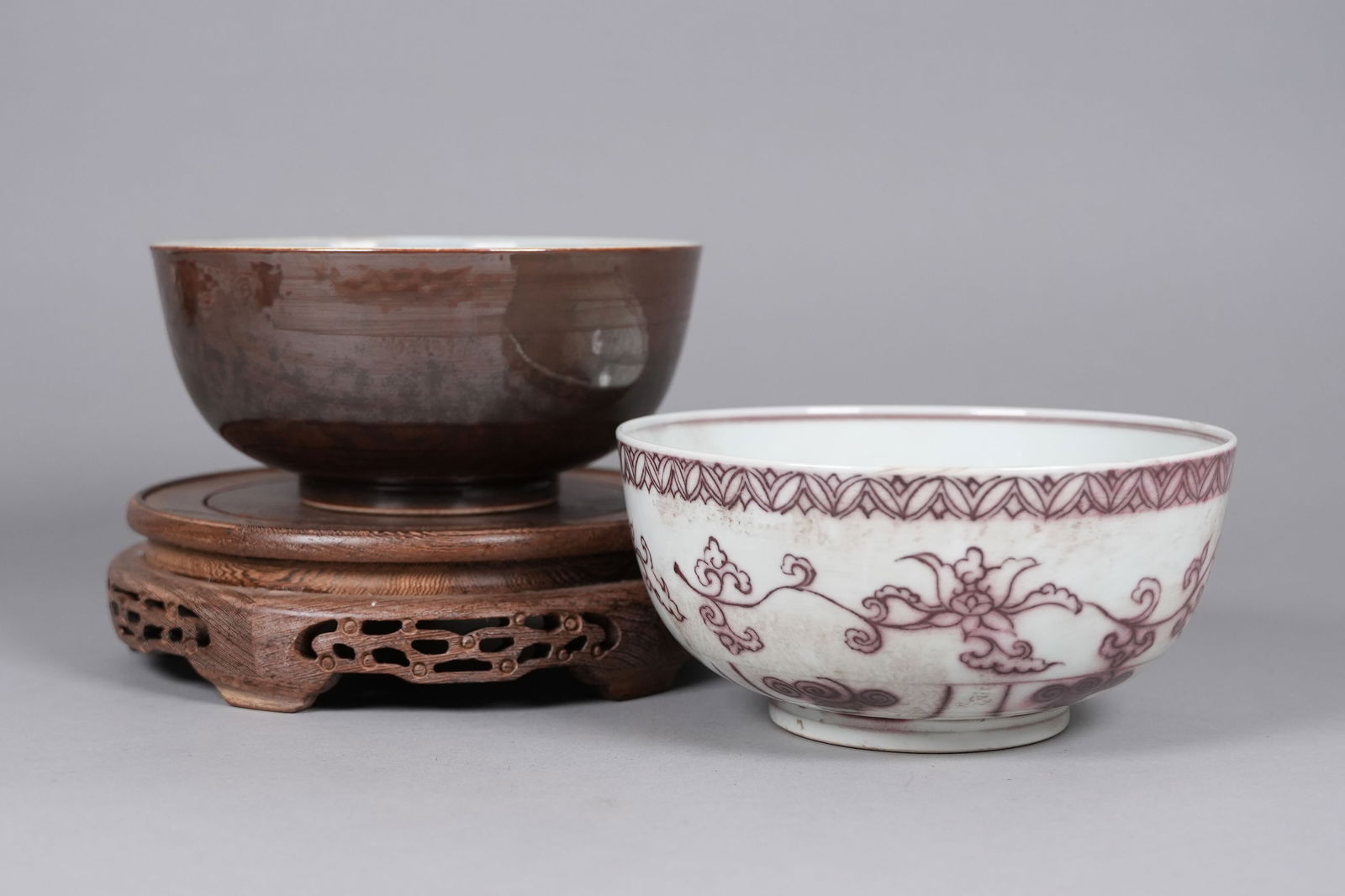 Lots Chinese large bowls: Lots Chinese large bowls. Largest H: 3.6" x W: 7.6."