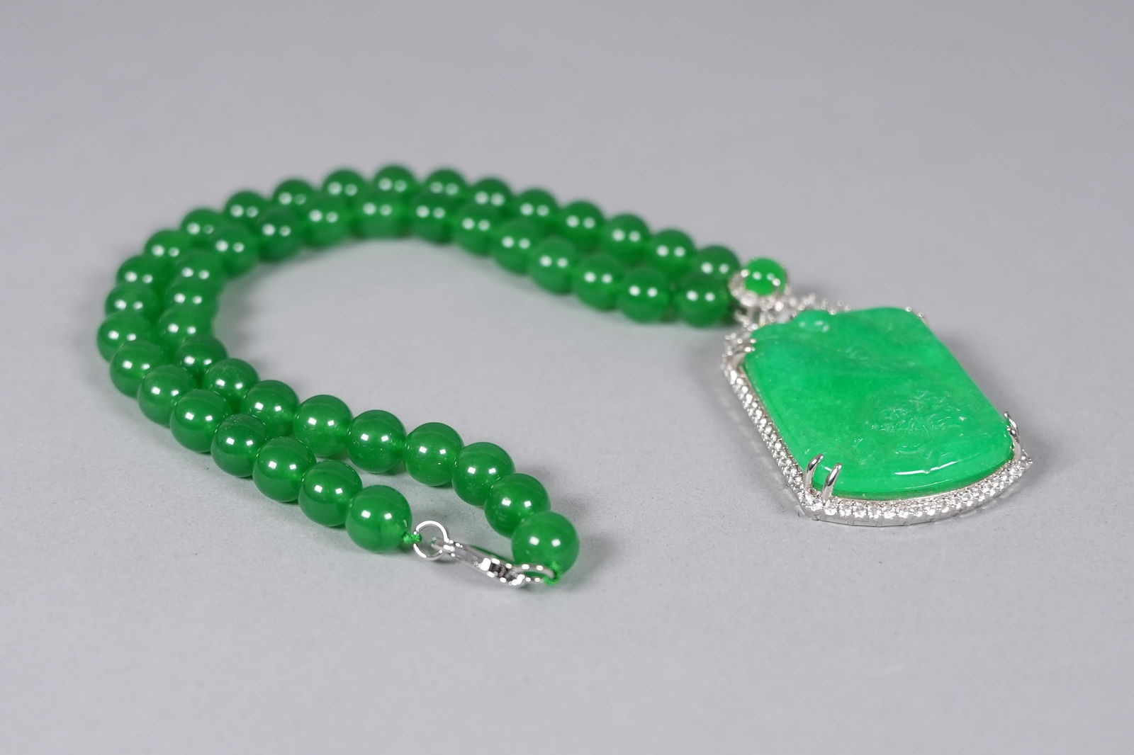 Chinese apple green necklace - 4