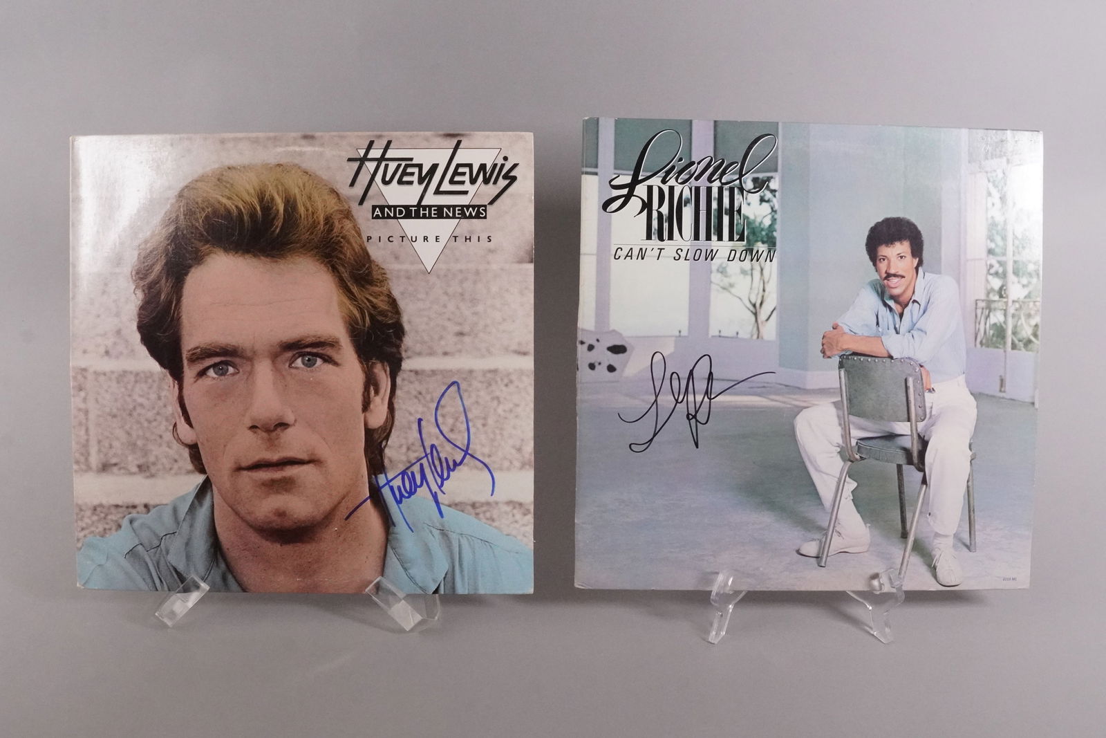 Lots vintage signed vinly Lionel Richie: Lots vintage signed vinyls, one is Lionel Richie.