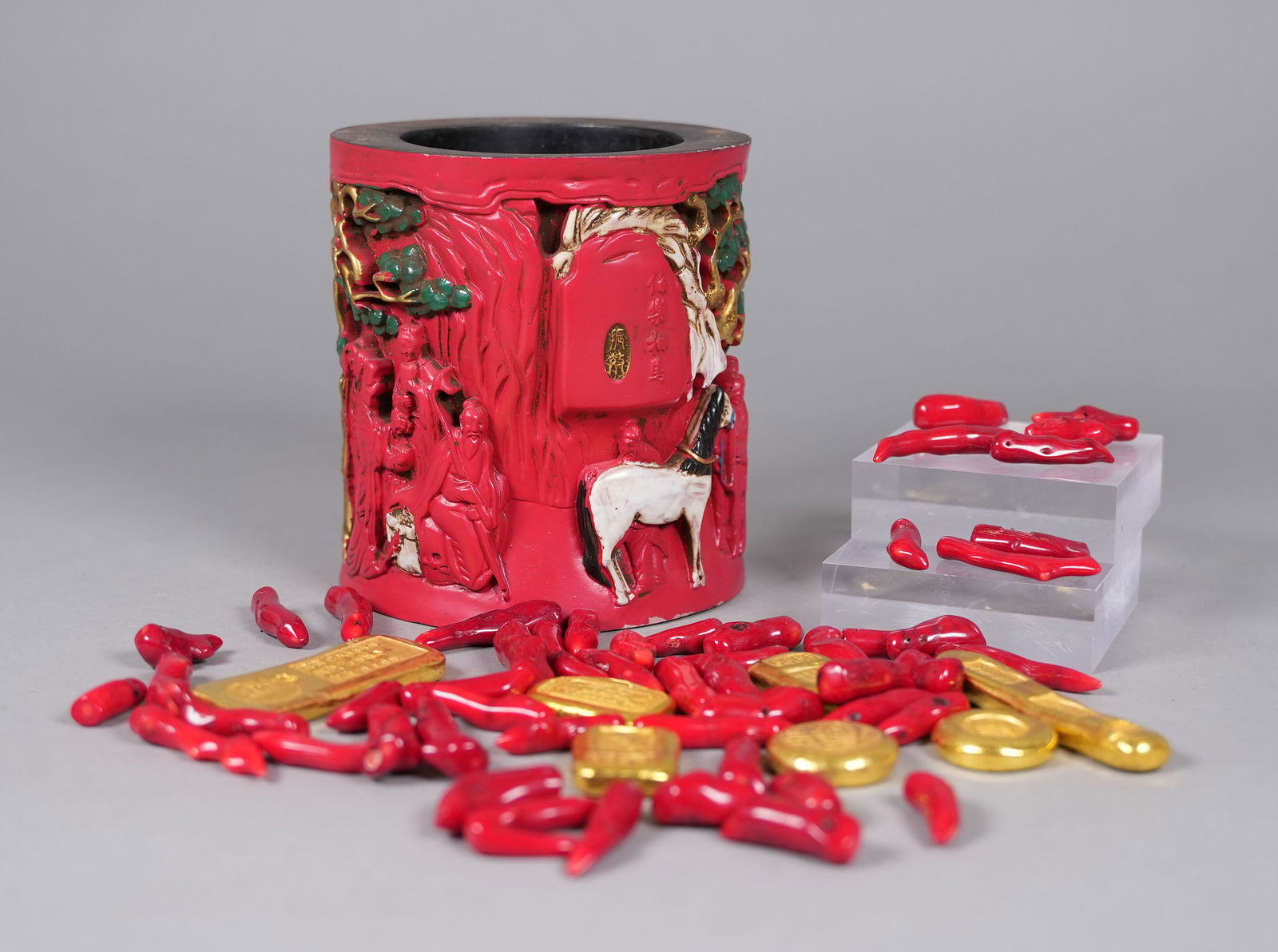 Lots Chinese fine items ungraded: Lots Chinese fine items ungraded. We do not guarantee any material, age, engraving, carvings. All sales are final, no return.