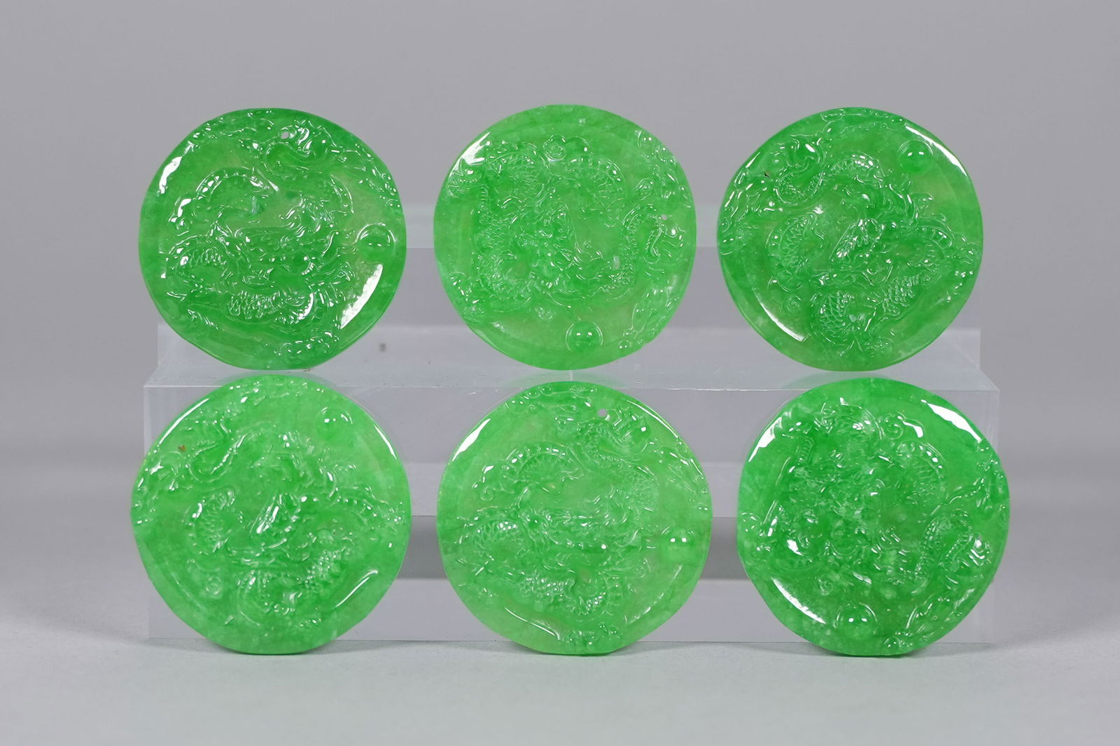 Lots Chinese apple green plaques: Lots Chinese apple green plaques.