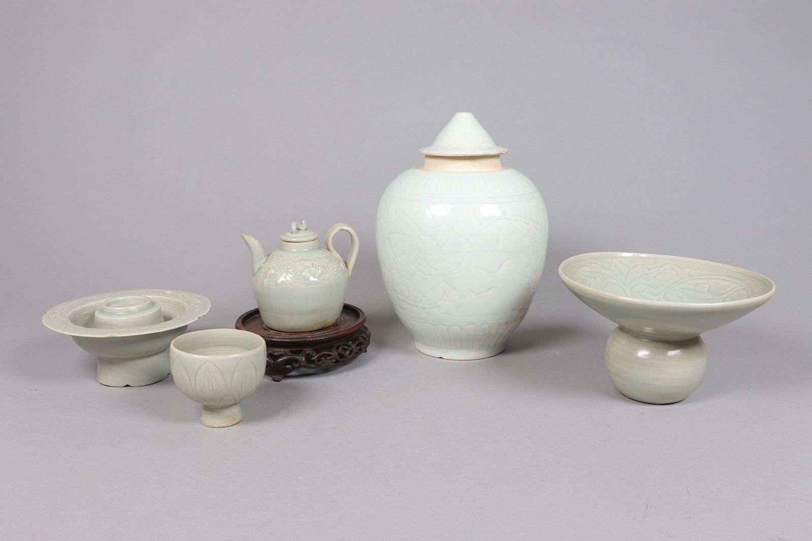 Lots Chinese fine ceramics: Lots Chinese fine ceramics.