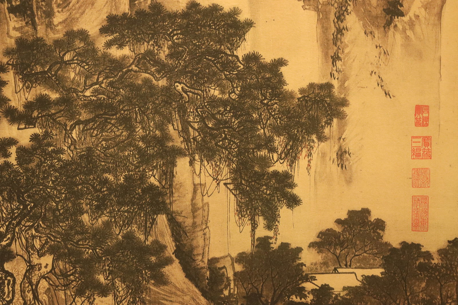 Chinese long scroll with box - 4