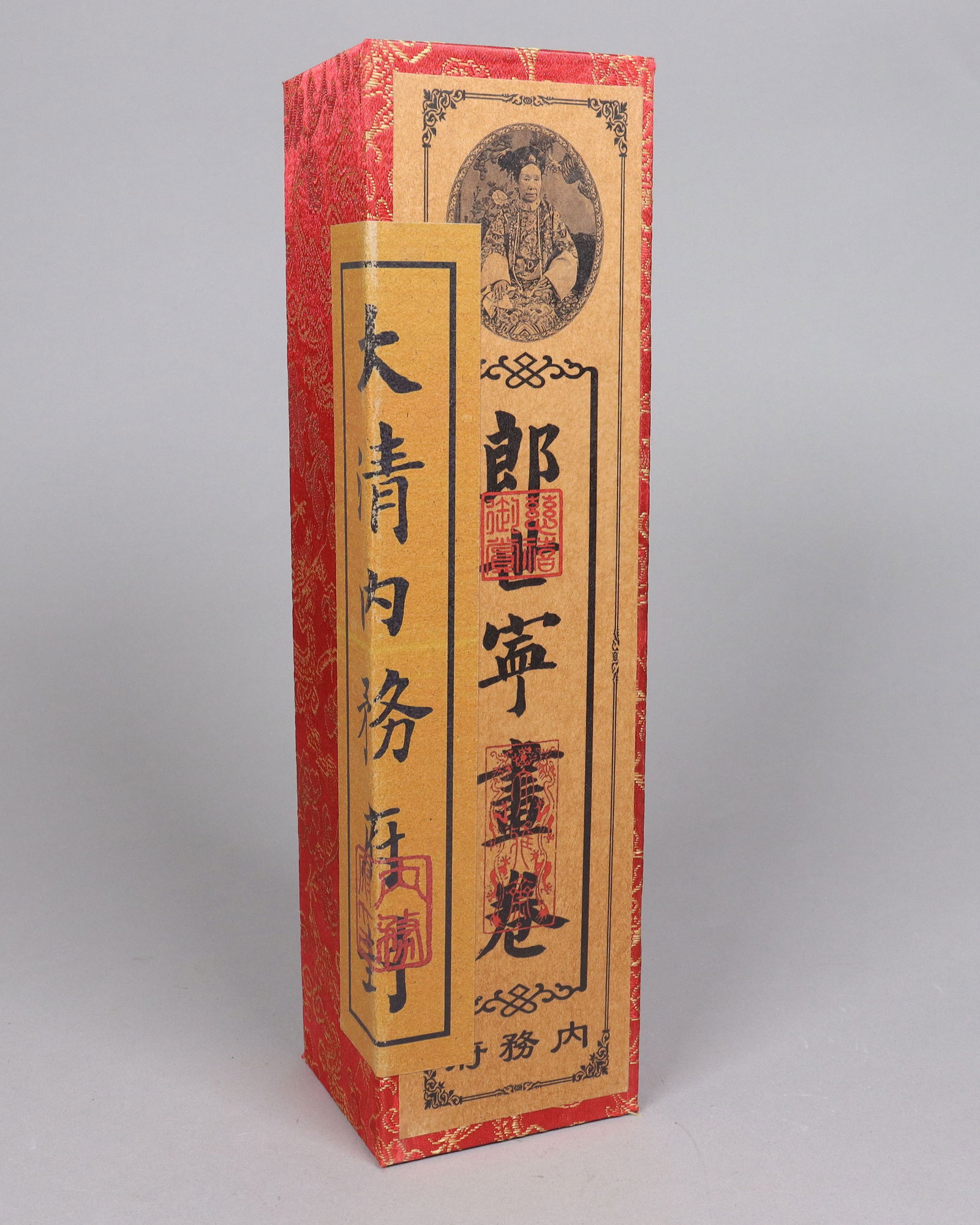 Lots Chinese scrolls in box - 3