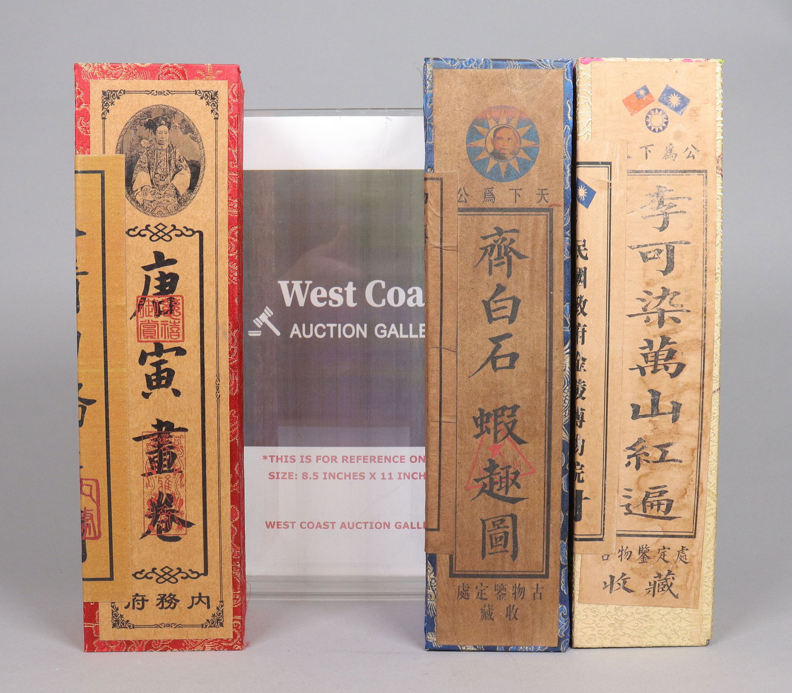 Lots Chinese scrolls in box - 2