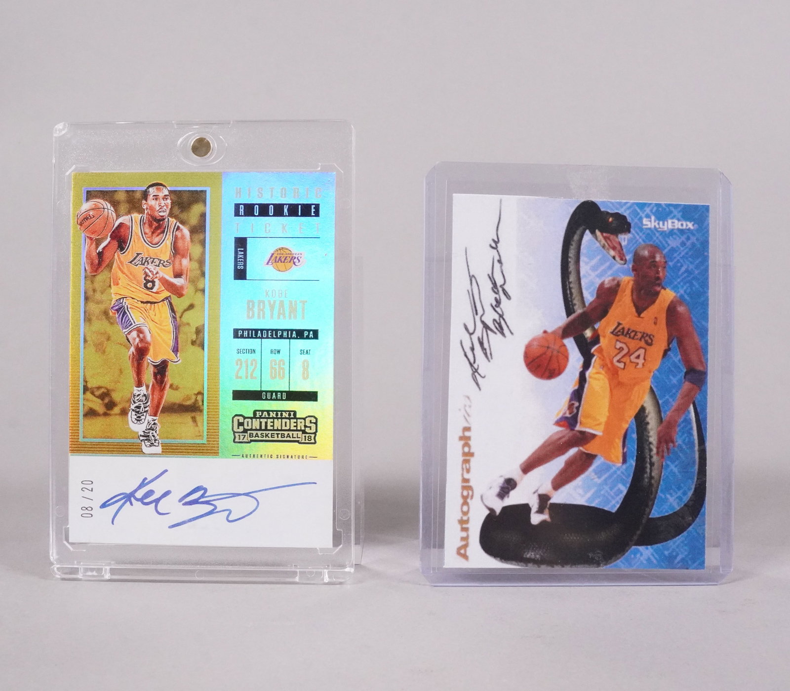 Lots Kobe Bryant cards, ungraded. We do not guarantee any grading, material, age, authenticity or - 4