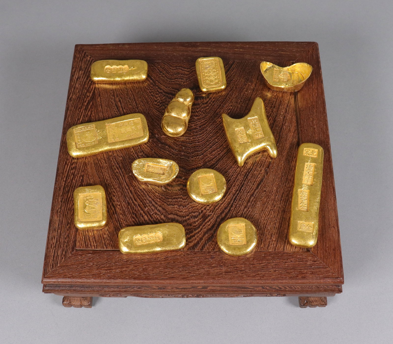 Lots Chinese ingots ungraded. We do not guarantee its, material, age, grading, engraving, carvings. (1 of 6)