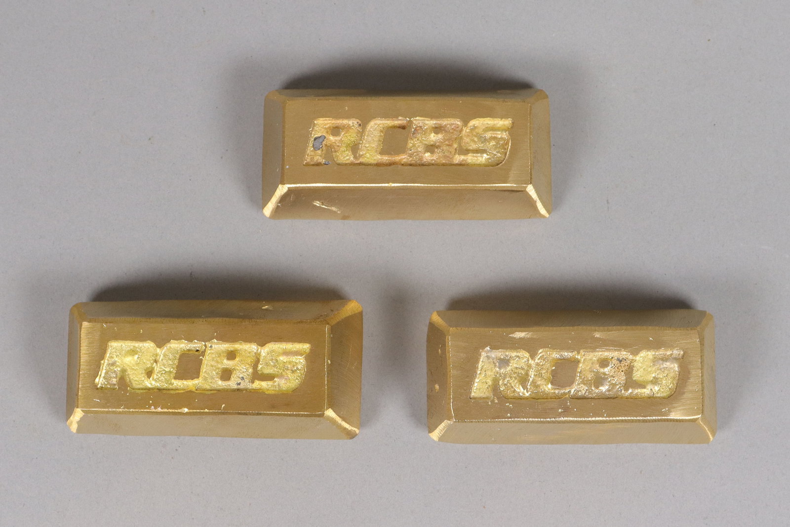 Lots ingots ungraded. We do not guarantee any grading, engraving, carving, material, and age. All: Lots ingots ungraded. We do not guarantee any grading, engraving, carving, material, and age. All sales are final, no return. Condition selling it as is.