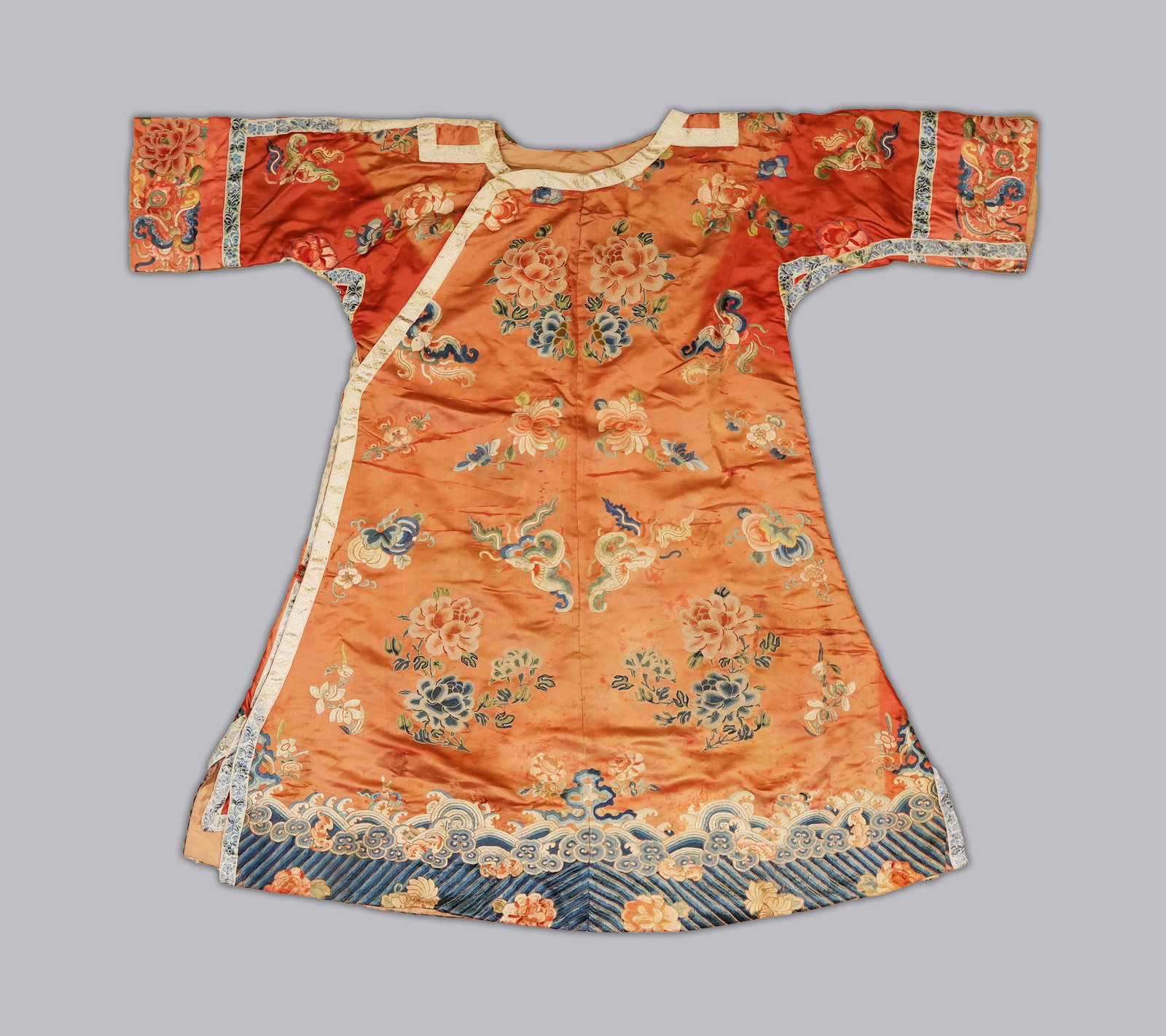 Antique Chinese fine silk robe, condition selling it as is. All sales are final, no return. (1 of 10)