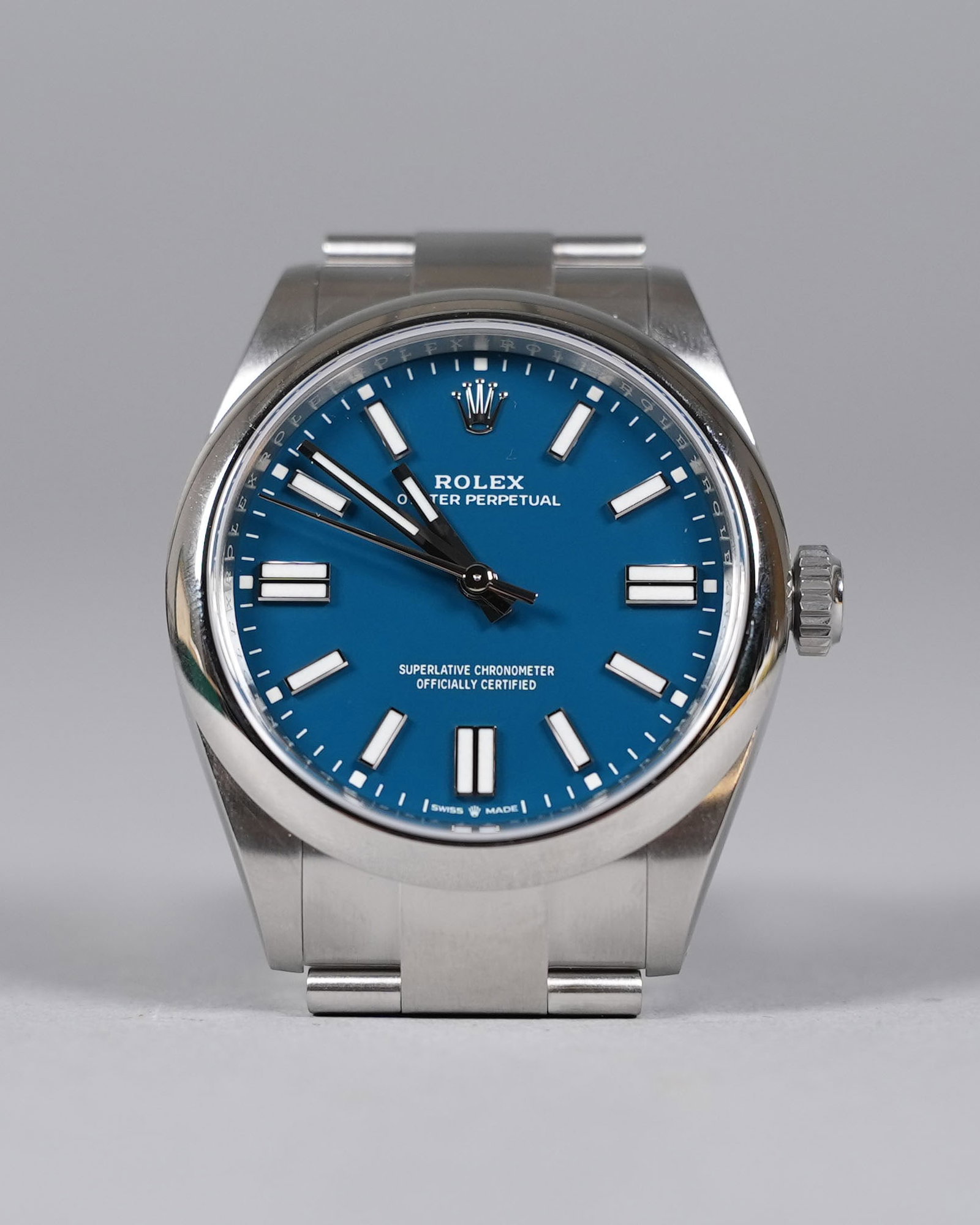 Authentic 2025 brand new Rolex OP oystersteel new med blue color. Comes with original tag, warranty - 3
