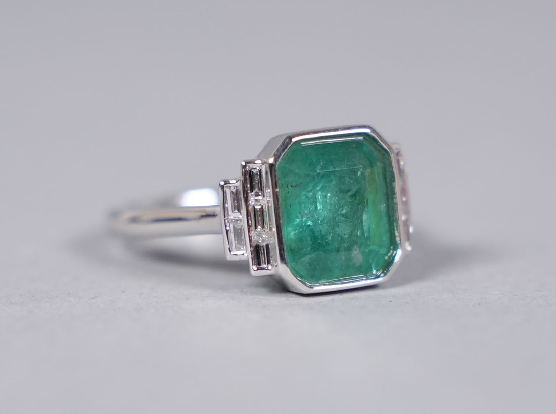 Platinum natural emerald diamong ring, US size 6.75. Total 3.90 carats emerald, and total 0.36 (1 of 10)