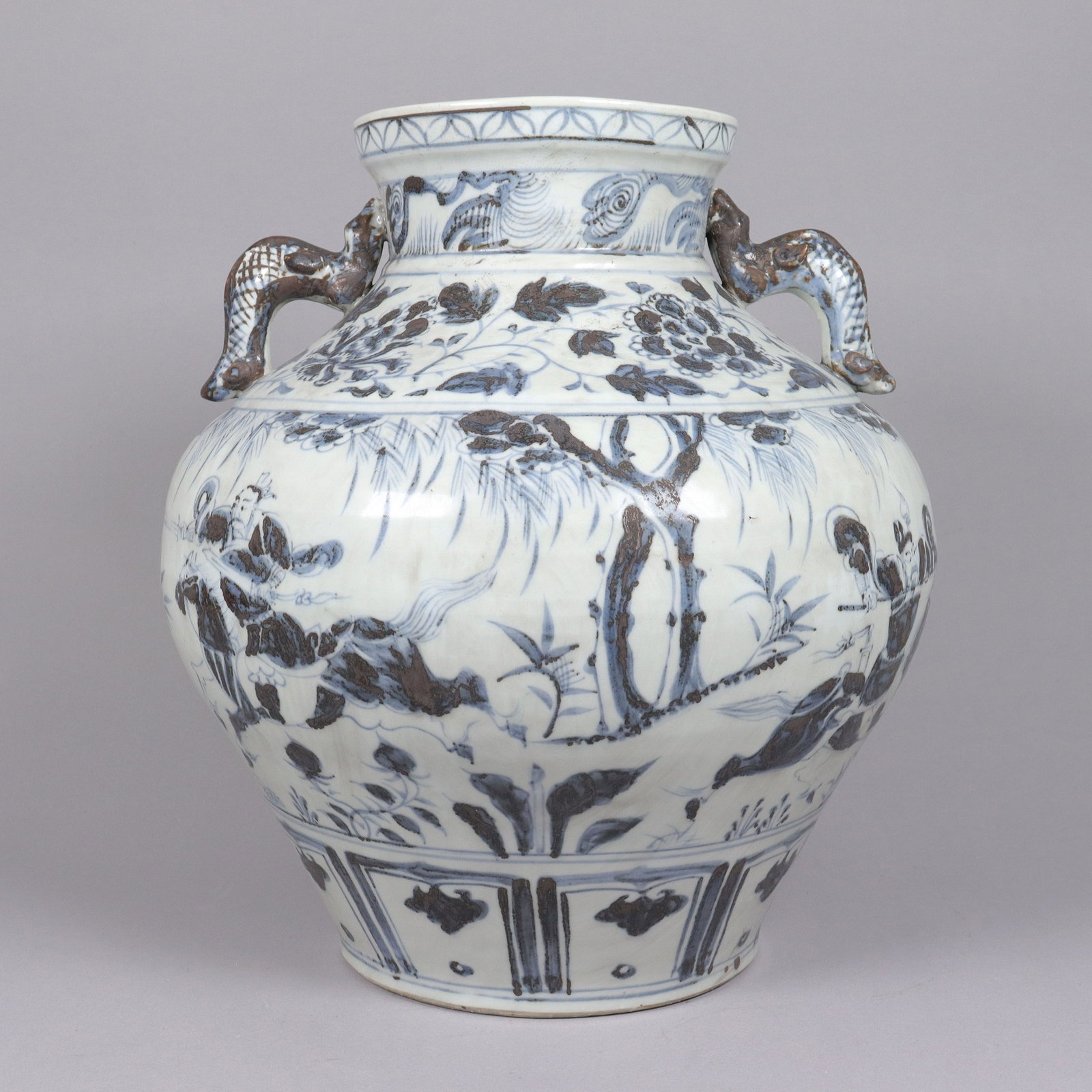 Chinese massive fine handled b/w jar. H: 14.5" x W: 12.5." (1 of 6)