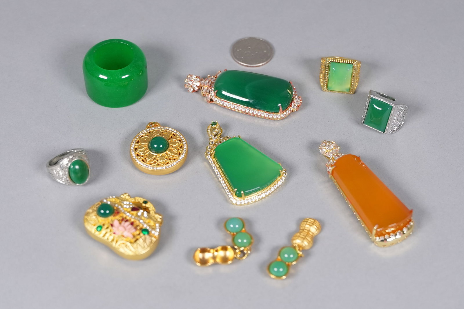 Lots Chinese fine items. - 2