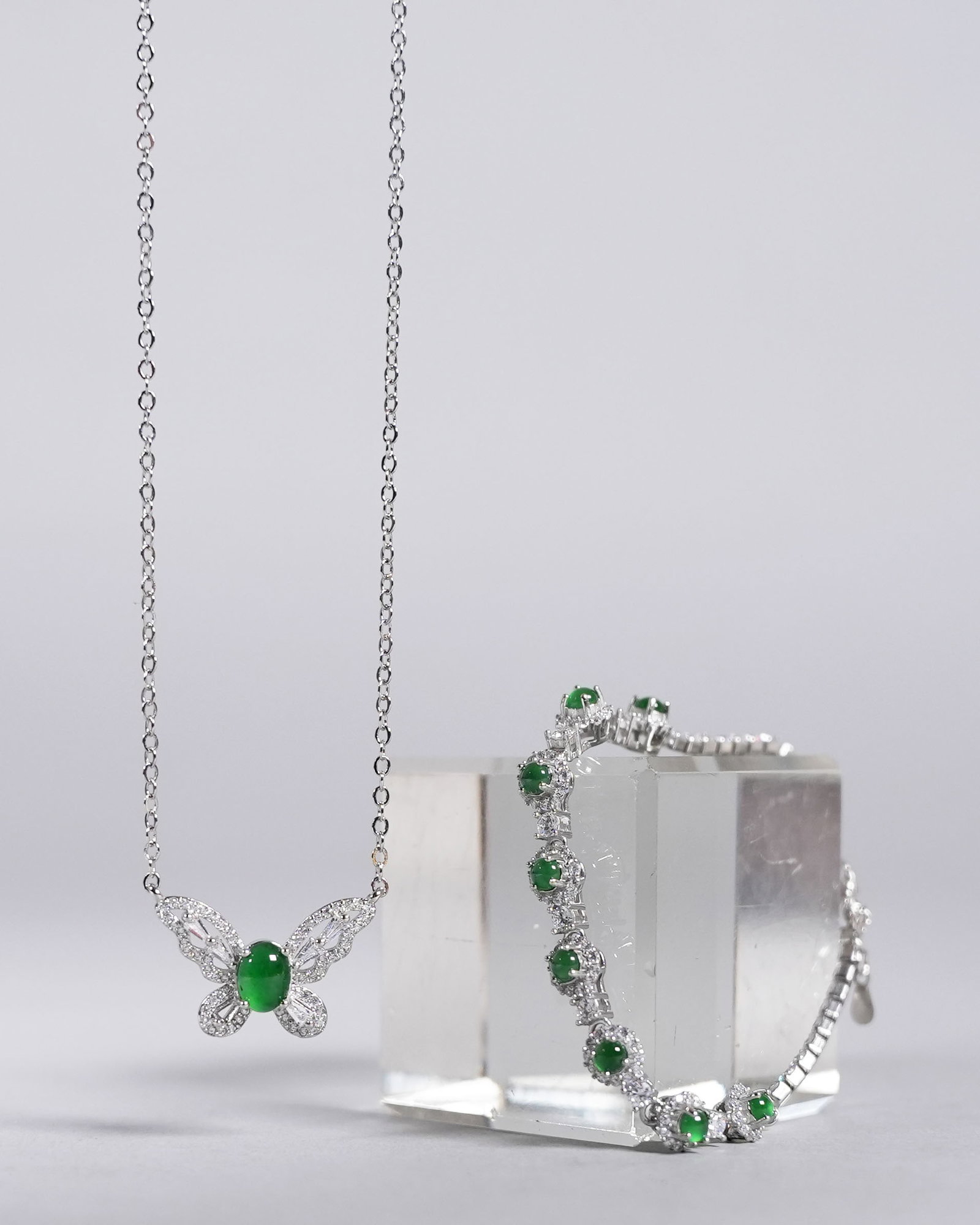 2 fine sterling natural jadeite items, one is natural apple green jadeite necklace, and another is (1 of 7)